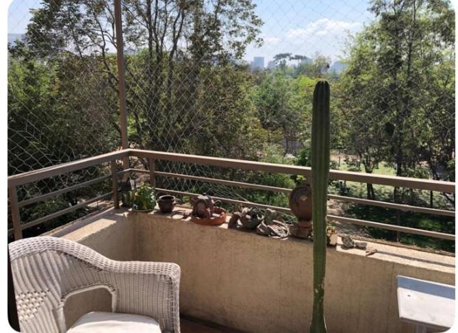 Metro Escuela Militar Bed and breakfast *