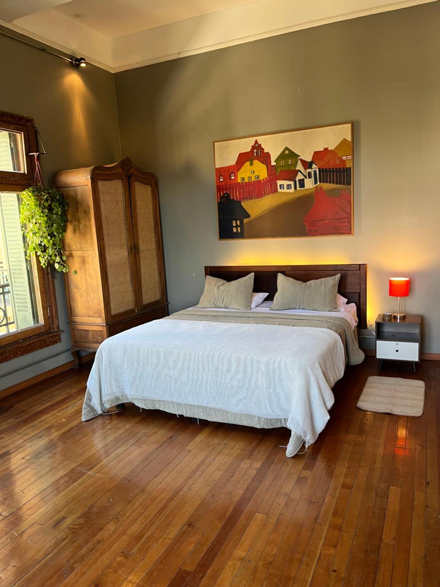 Apartamento Estudio Con Vista Al Casco Historico De Santiago de Chile