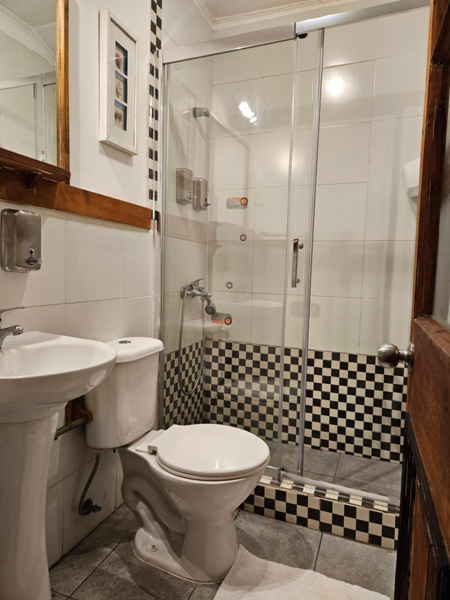 Casona Montt 522 - * Santiago