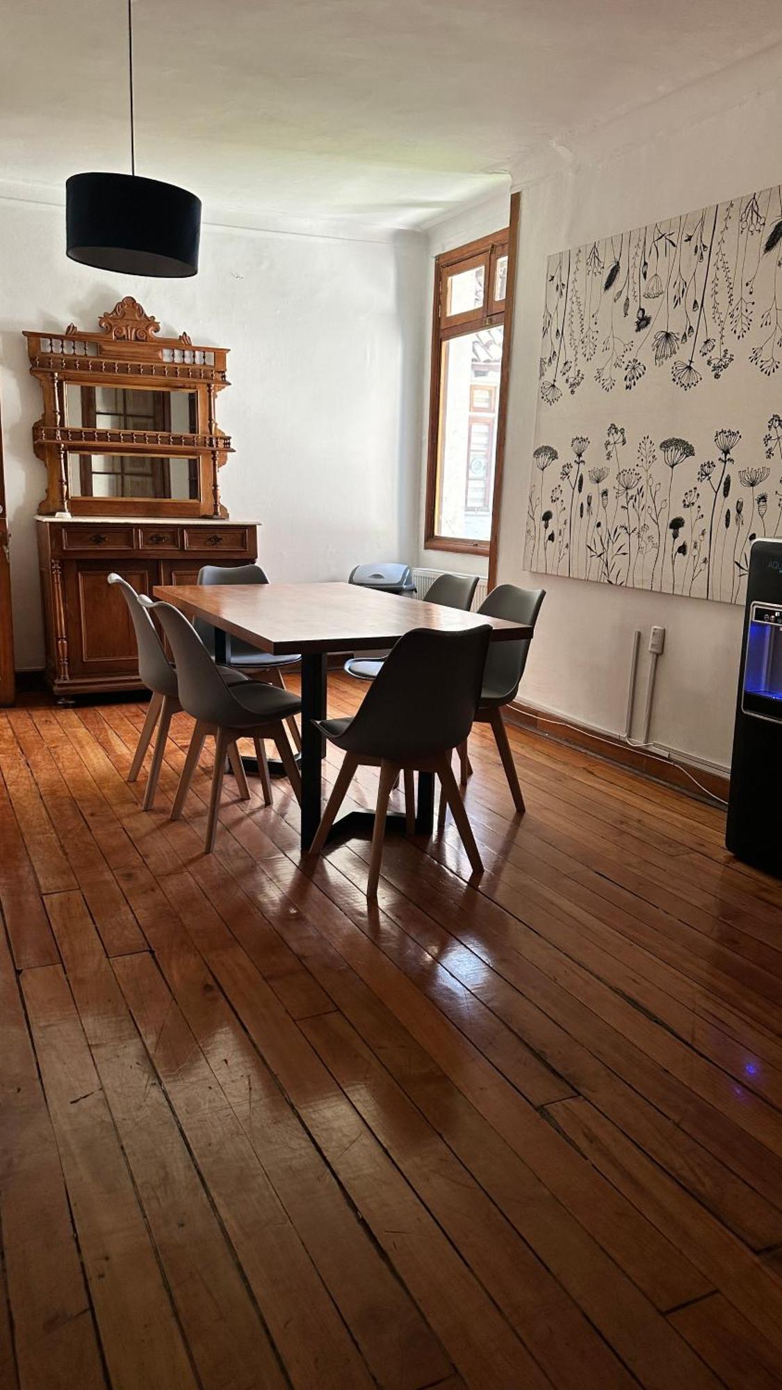Casona Montt 522 -
