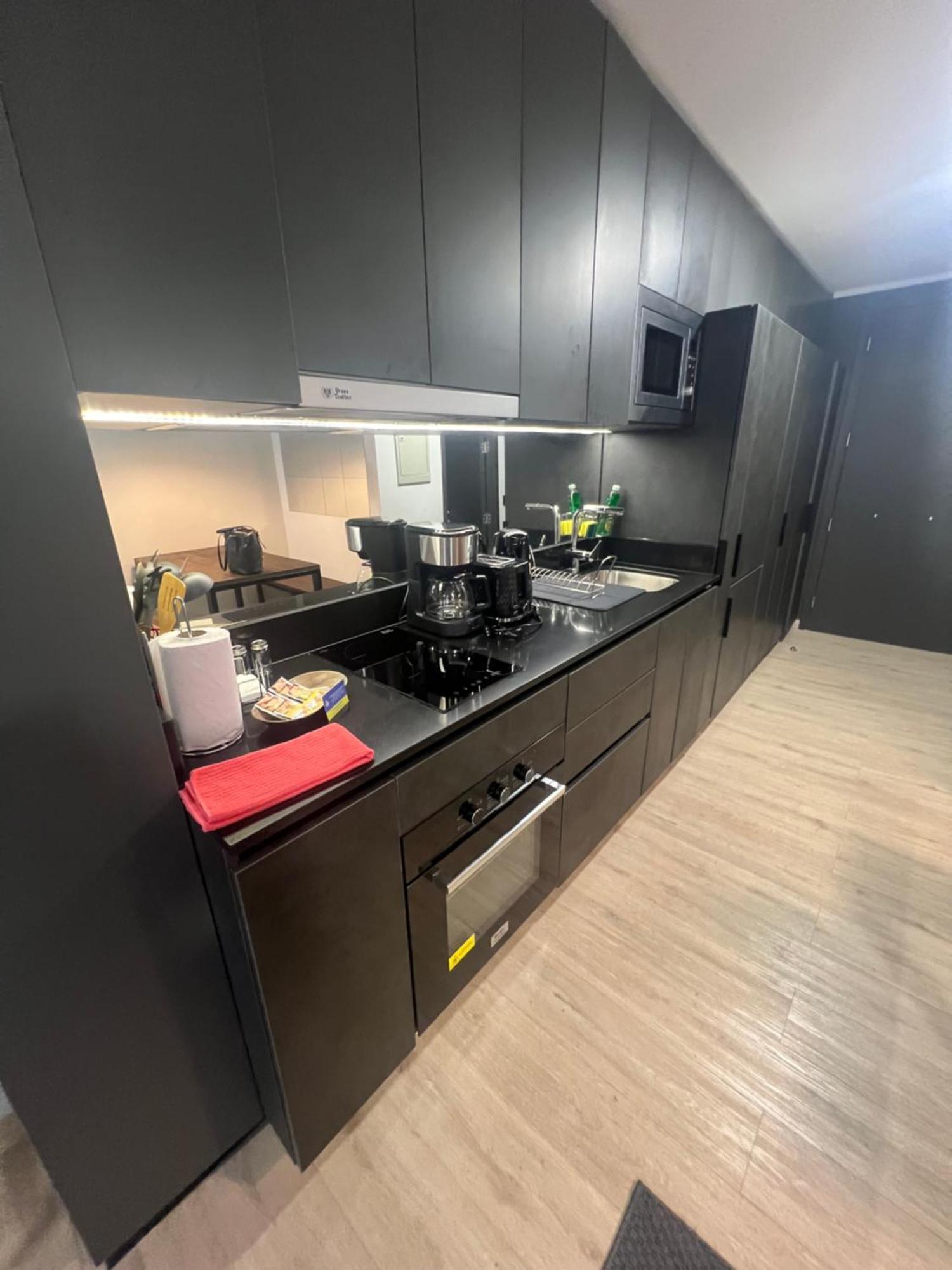 Clinica Condes, Espectacular Departamento Nuevo 80 M2 Apartamento *