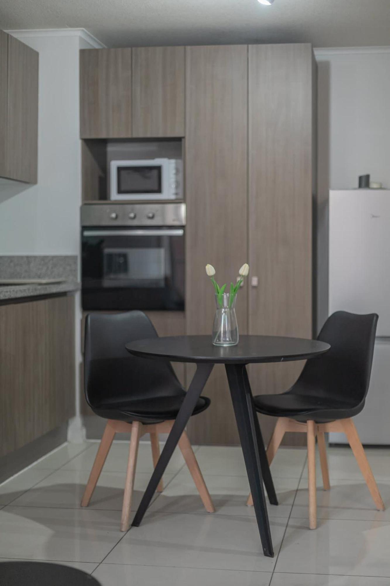 Experimenta El Alma Vibrante De Nuestra Capital Apartamento