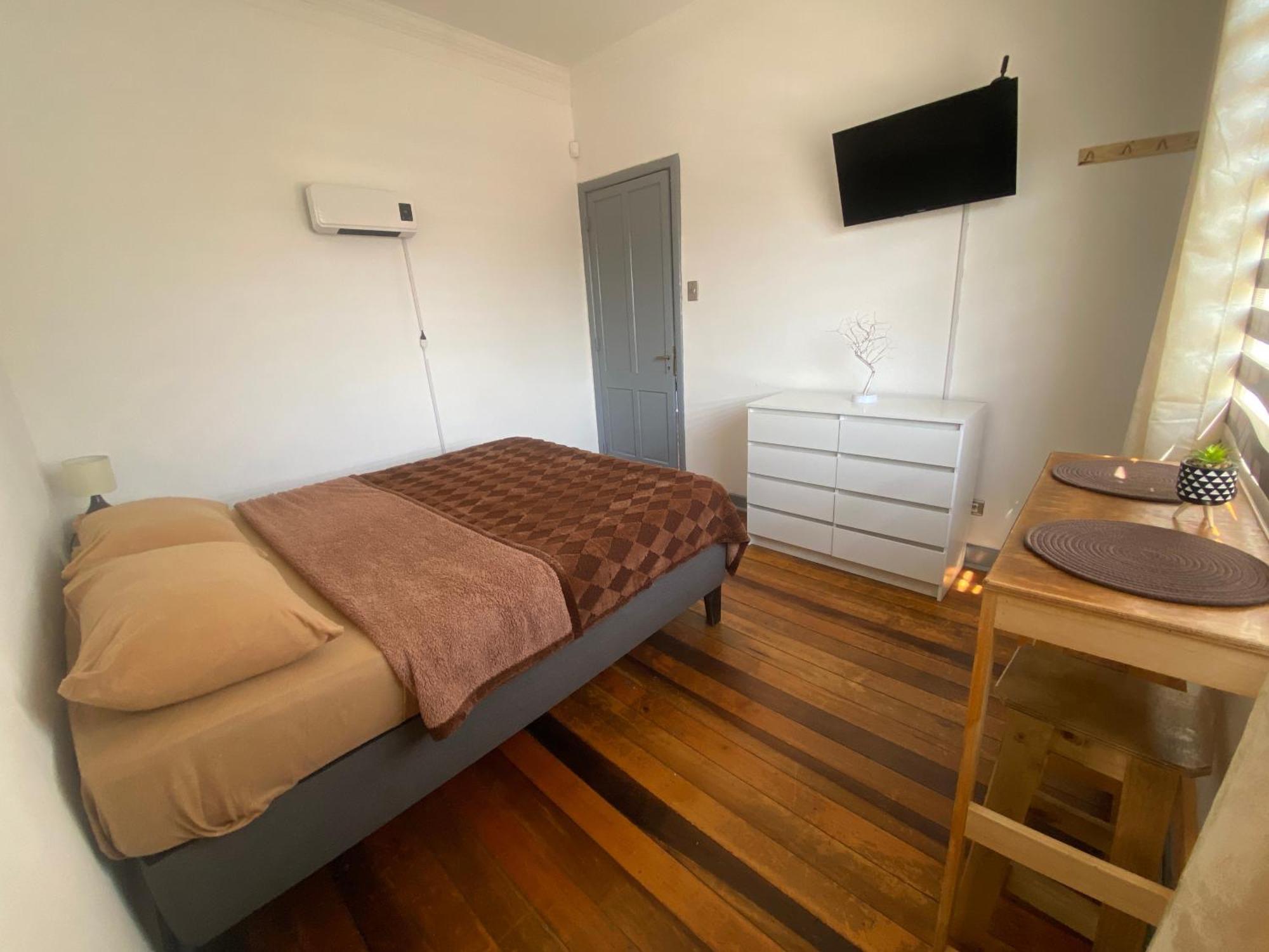 3 Con Bano Compartido En Providencia Casa