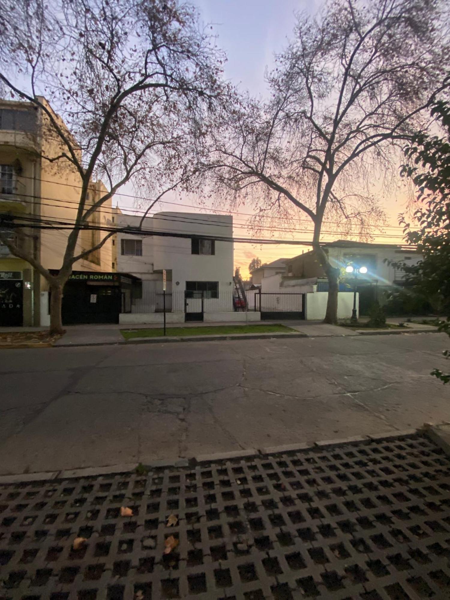 Pensión 3 Con Bano Compartido En Providencia Casa *