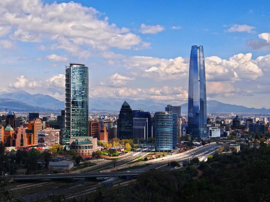 Casa Providencia La Mejor Ubicacion Costanera Center Sector Sanhattan 14 Personas 3 Banos 3 Estacionamientos Сasa de vacaciones