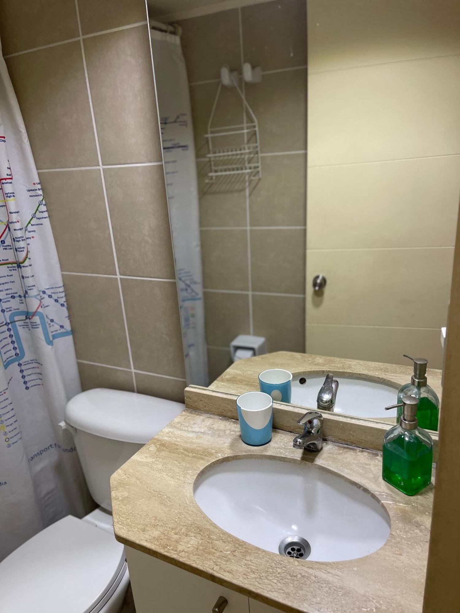Departamento En Cercano A Aeropuerto Y Metro Apartamento *