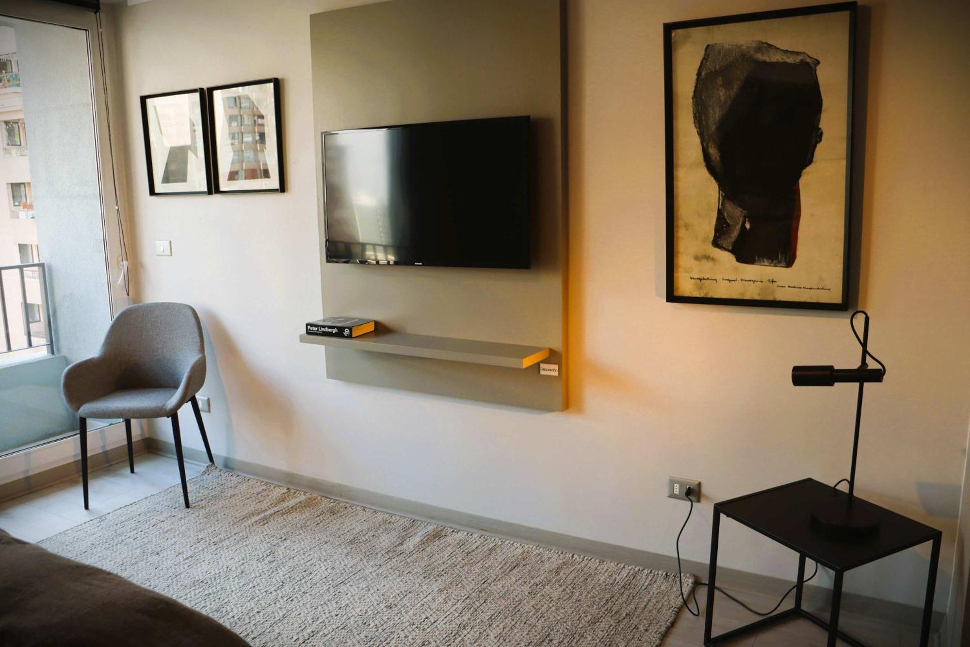 Apartment Hom Acogedor En Calle Carmen Centro Santiago