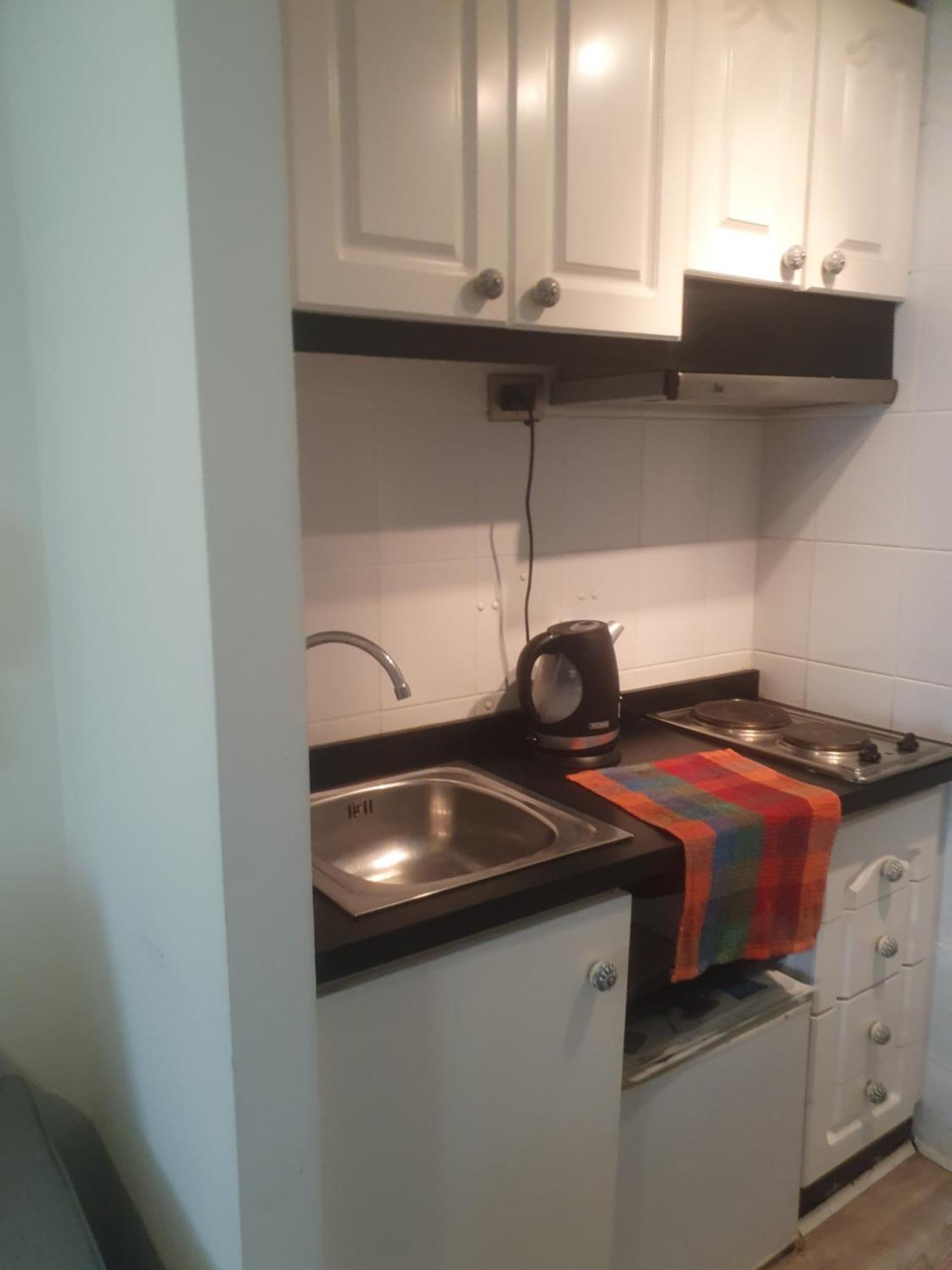 Apartamento Departamento Panoramica Vista, Providencia. Metro Pedro De Valdivia
