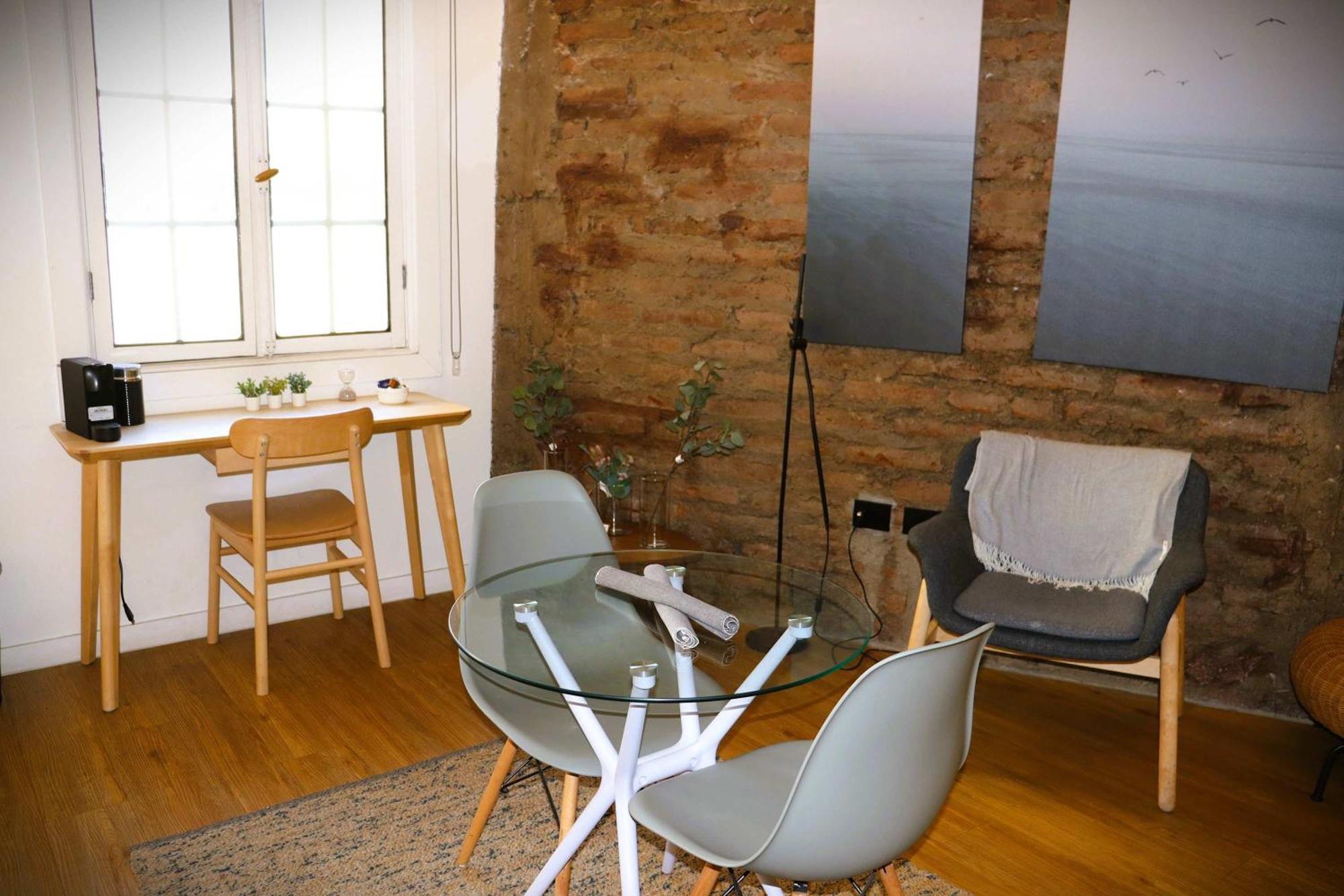 Hom I Amplio Y Luminoso Departamento En Barrio Lastarria Apartamento *