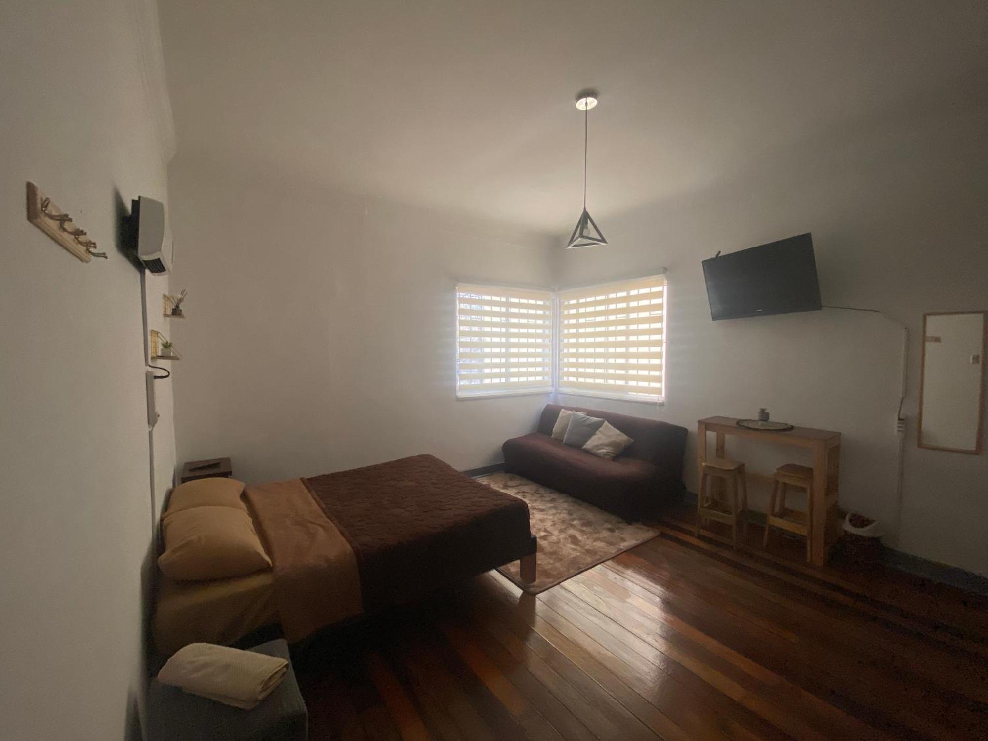 2 Con Bano Compartido En Providencia Casa Pensión *