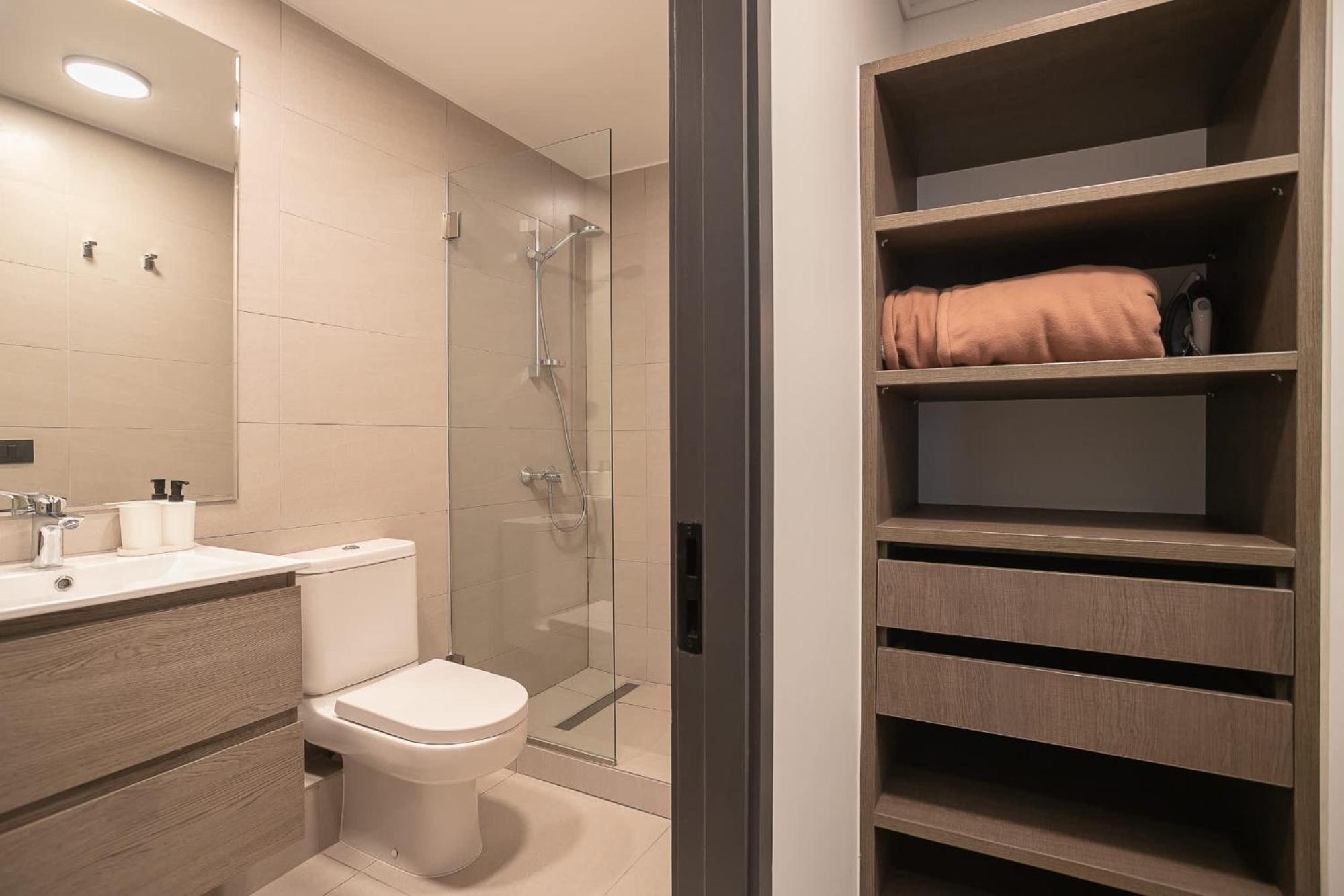 Elegancia En Condes 2d2b Con Estilo Apartamento