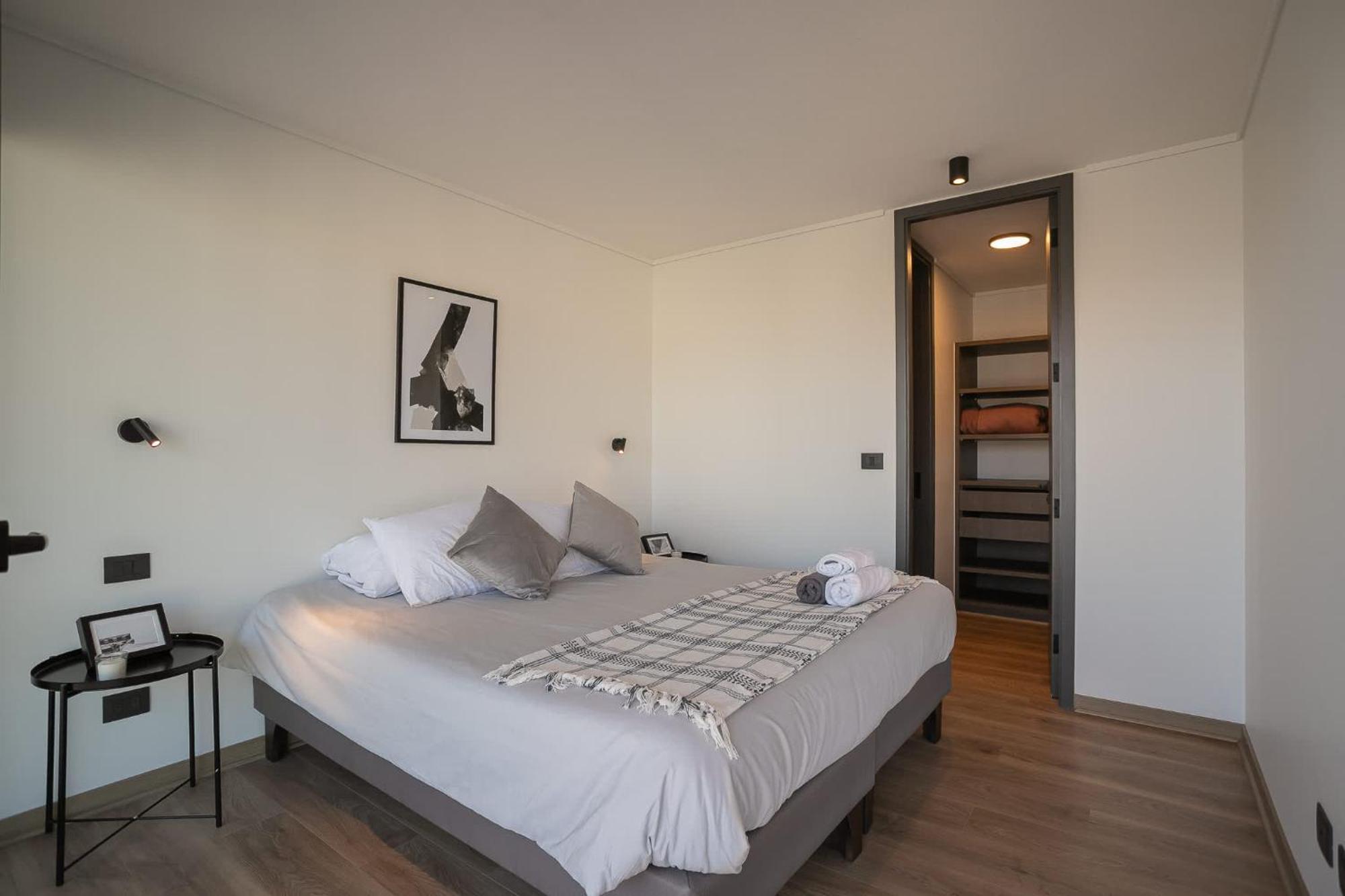 Elegancia En Condes 2d2b Con Estilo Apartamento Santiago de Chile