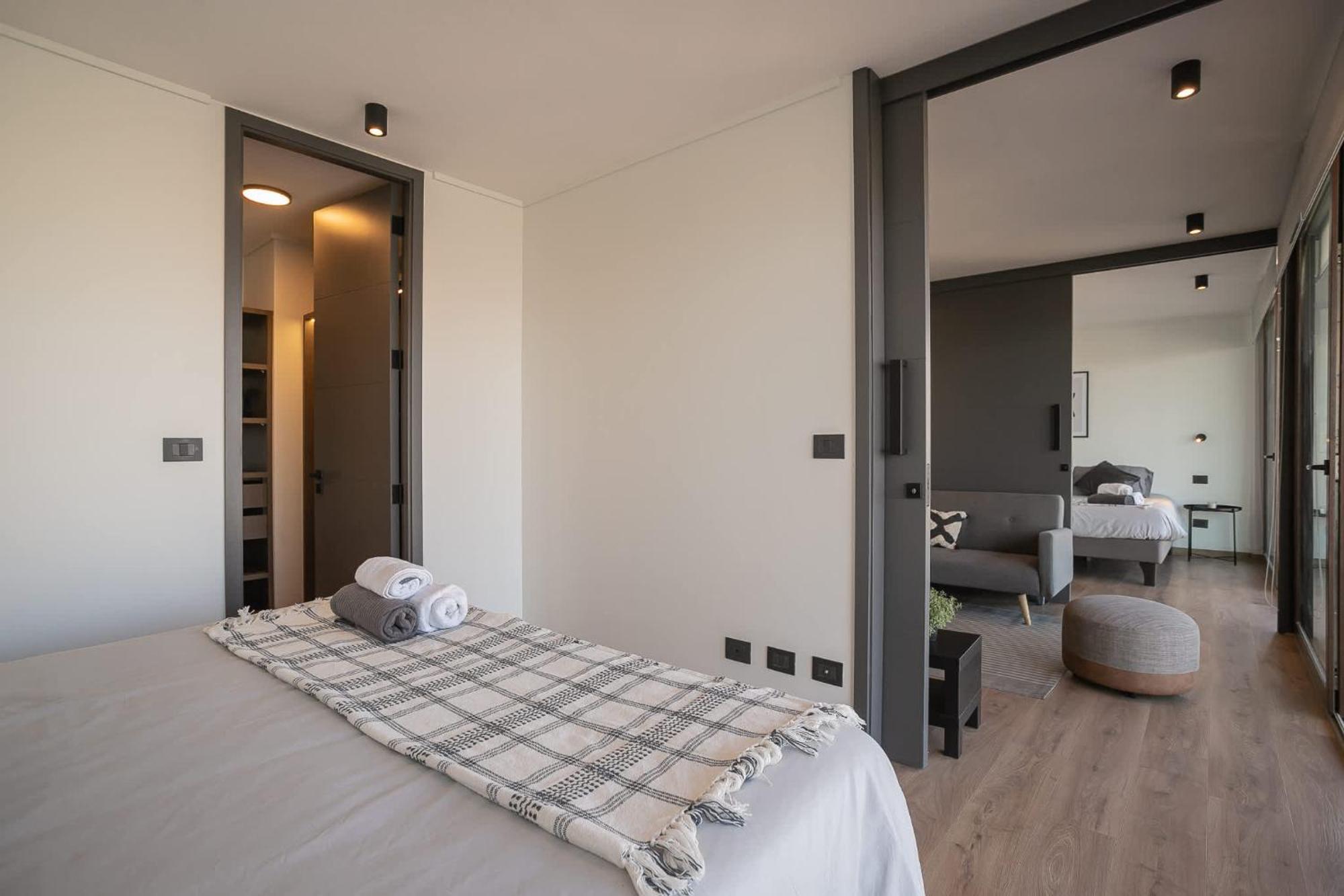 Apartamento Elegancia En Condes 2d2b Con Estilo Santiago de Chile