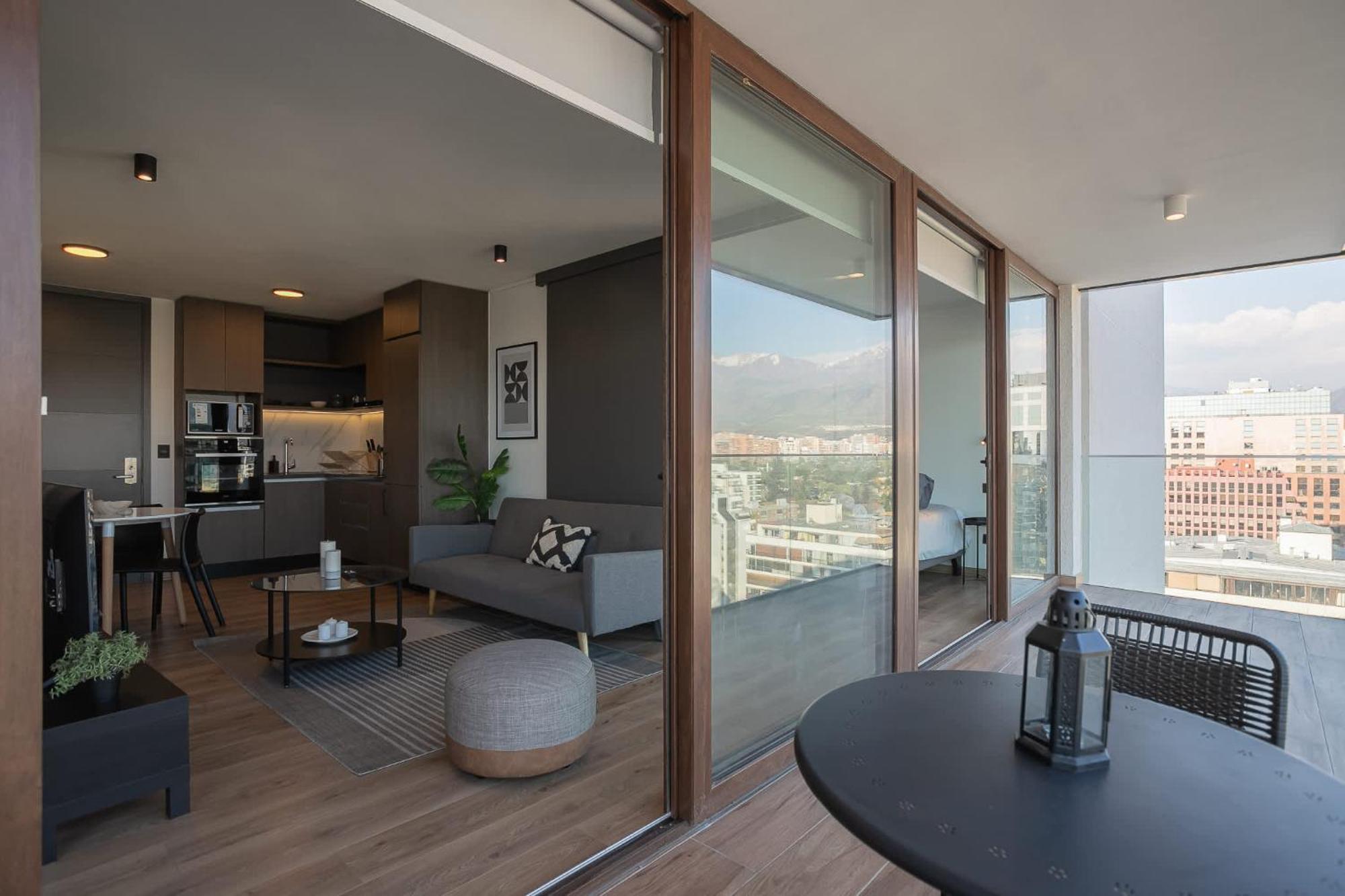Apartamento Elegancia En Condes 2d2b Con Estilo Santiago de Chile