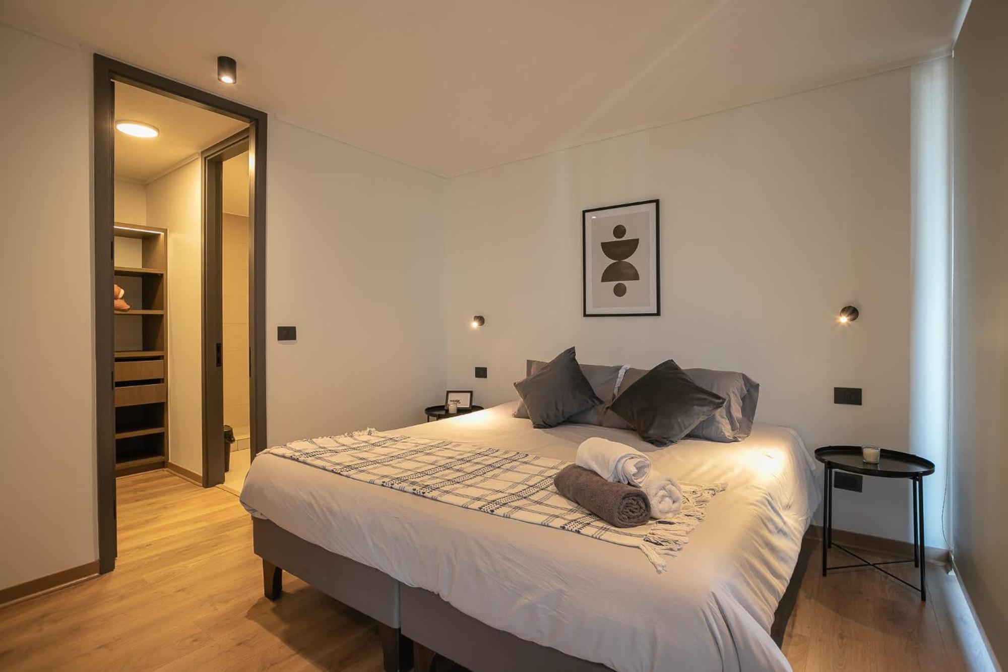 Apartamento Elegancia En Condes 2d2b Con Estilo Santiago de Chile
