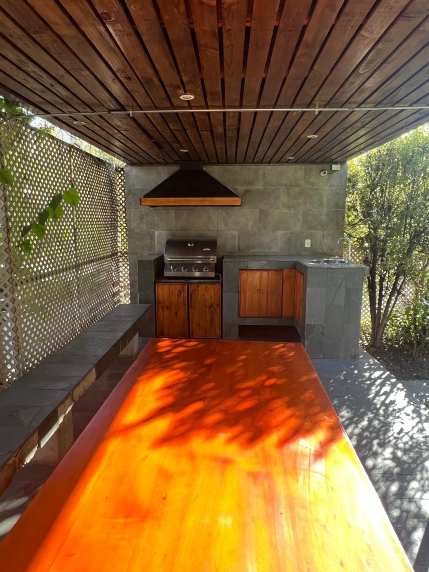 Loica Hosts - Barrio Italia Apartamento Santiago