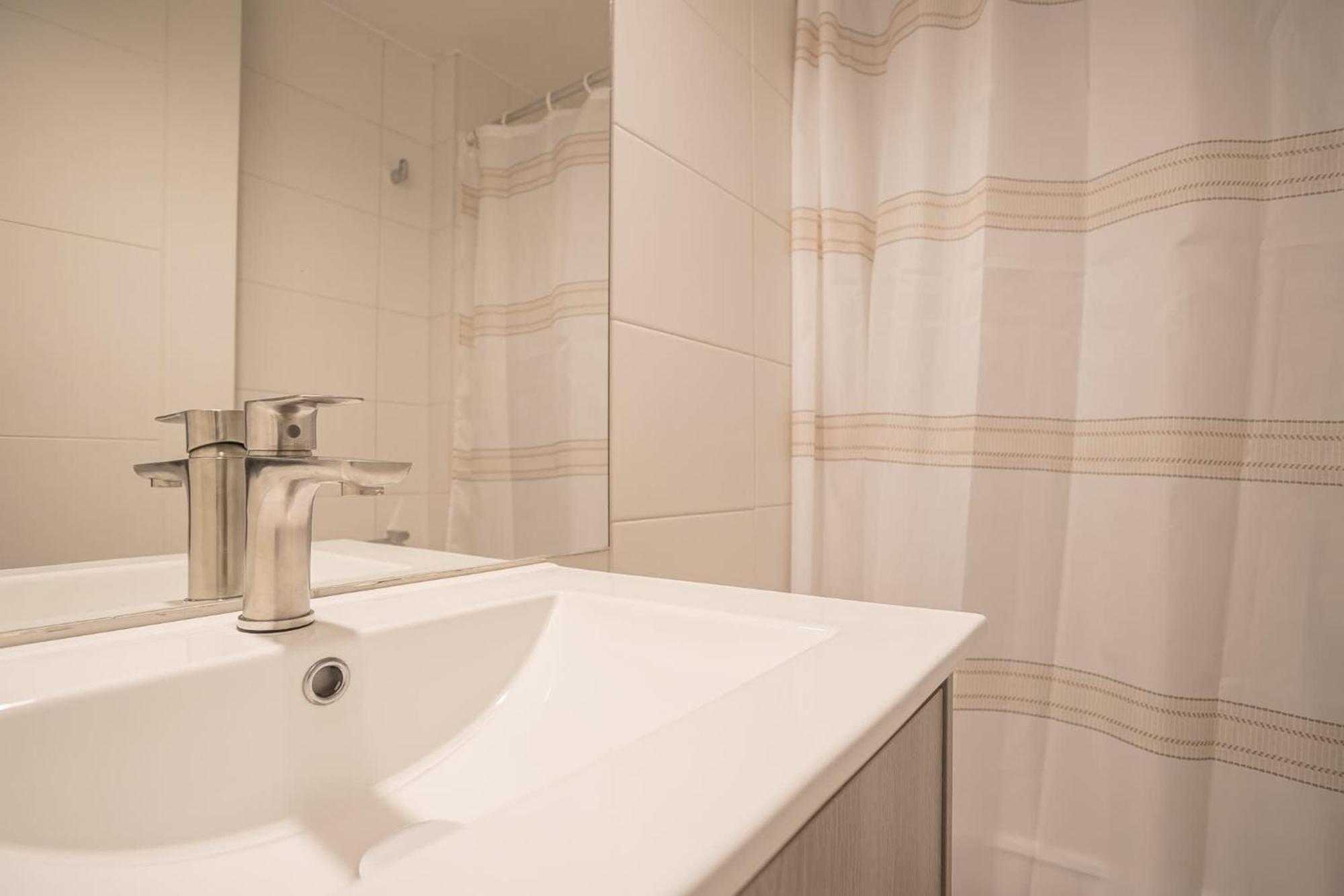 Apartamento Your Adventure Begins In Condes 2br2ba *