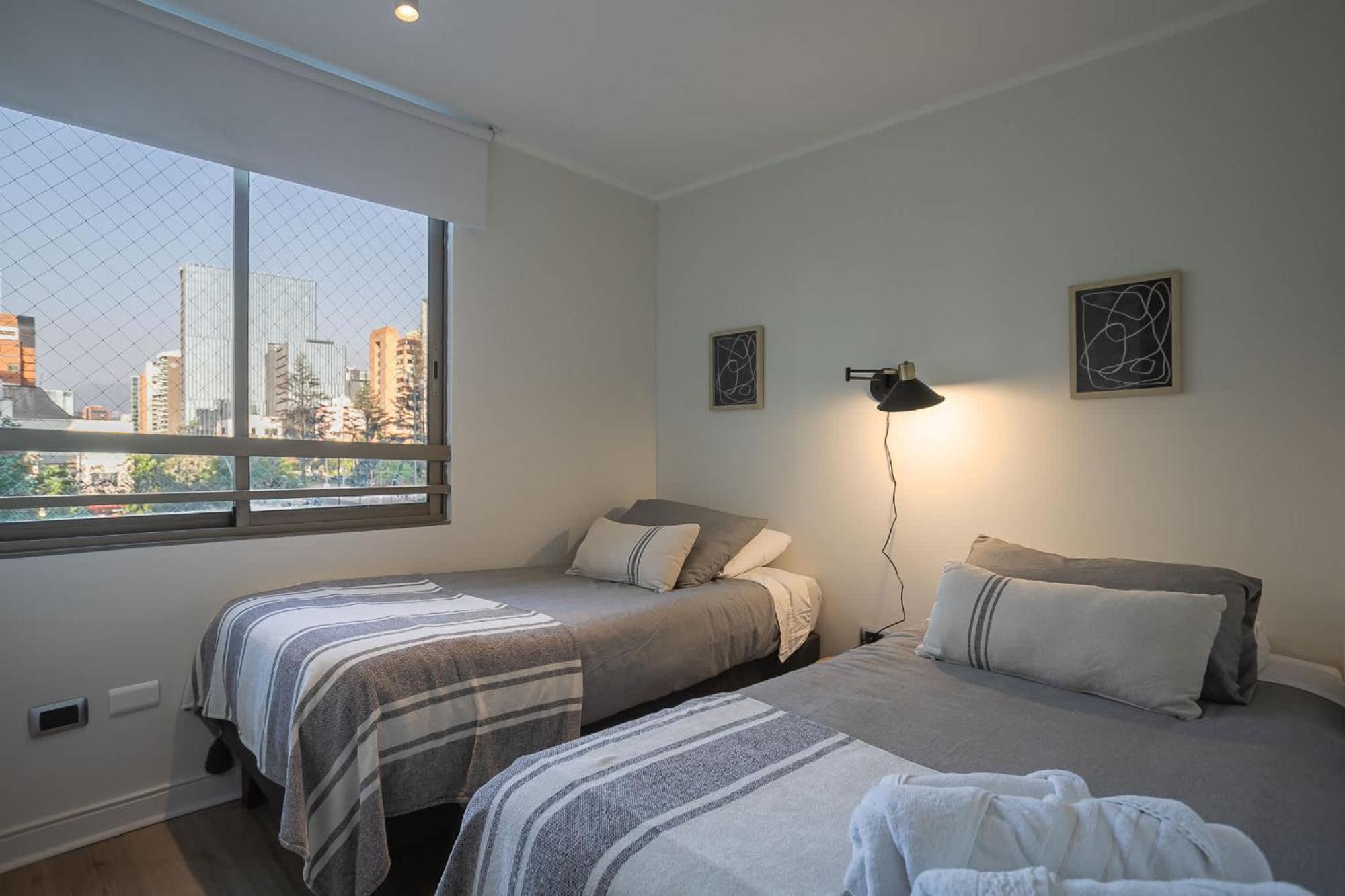 Your Adventure Begins In Condes 2br2ba Apartamento *