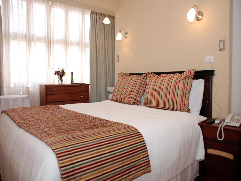 Oporto Hotel