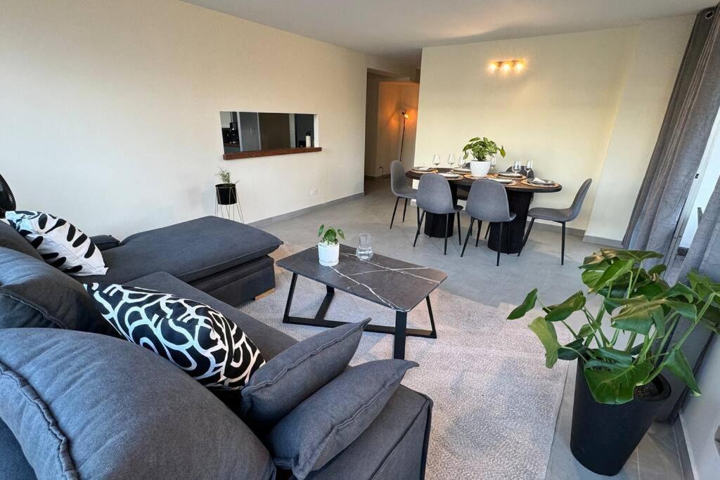 Premium Barrio El Golf - Costanera Center Apartamento Santiago