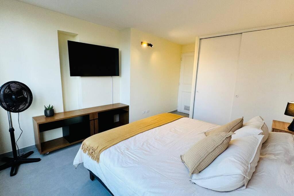 Premium Barrio El Golf - Costanera Center Apartamento