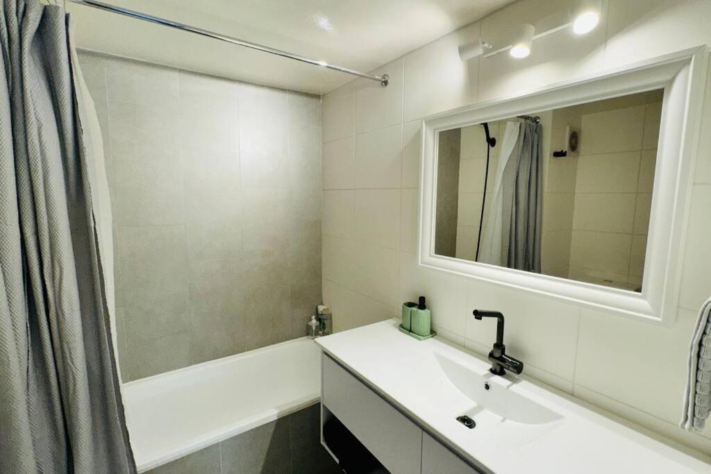 Apartamento Premium Barrio El Golf - Costanera Center *