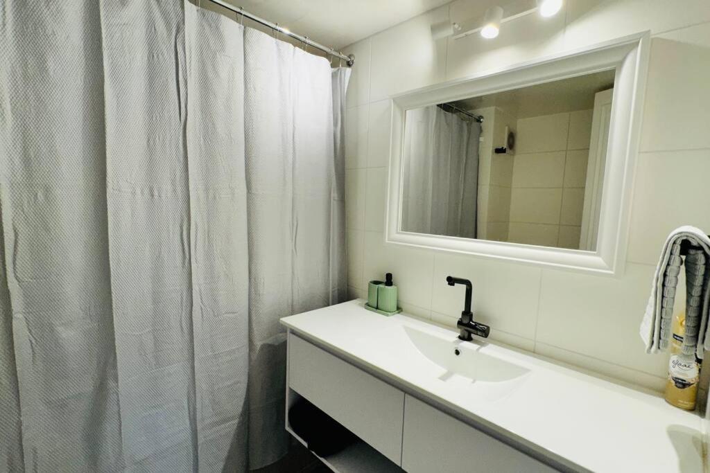 Premium Barrio El Golf - Costanera Center *