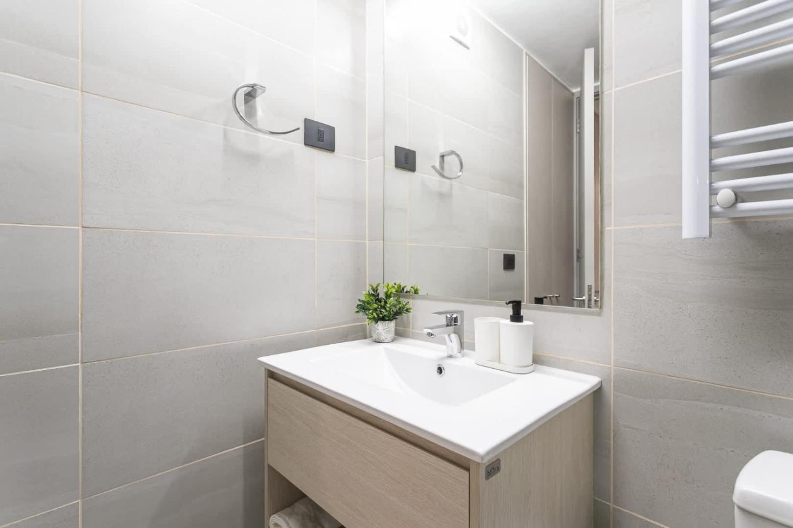 Experimenta Familiar En Providencia Apartamento