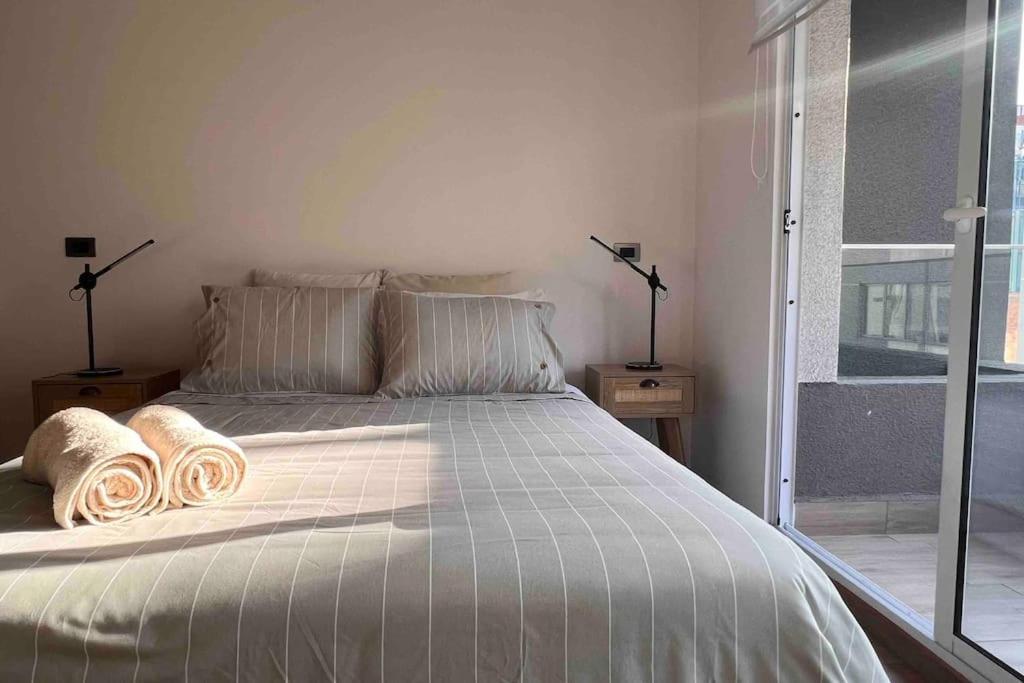 Apartamento Departamento Totalmente Equipado En Condes Con Aire Acondicionado *