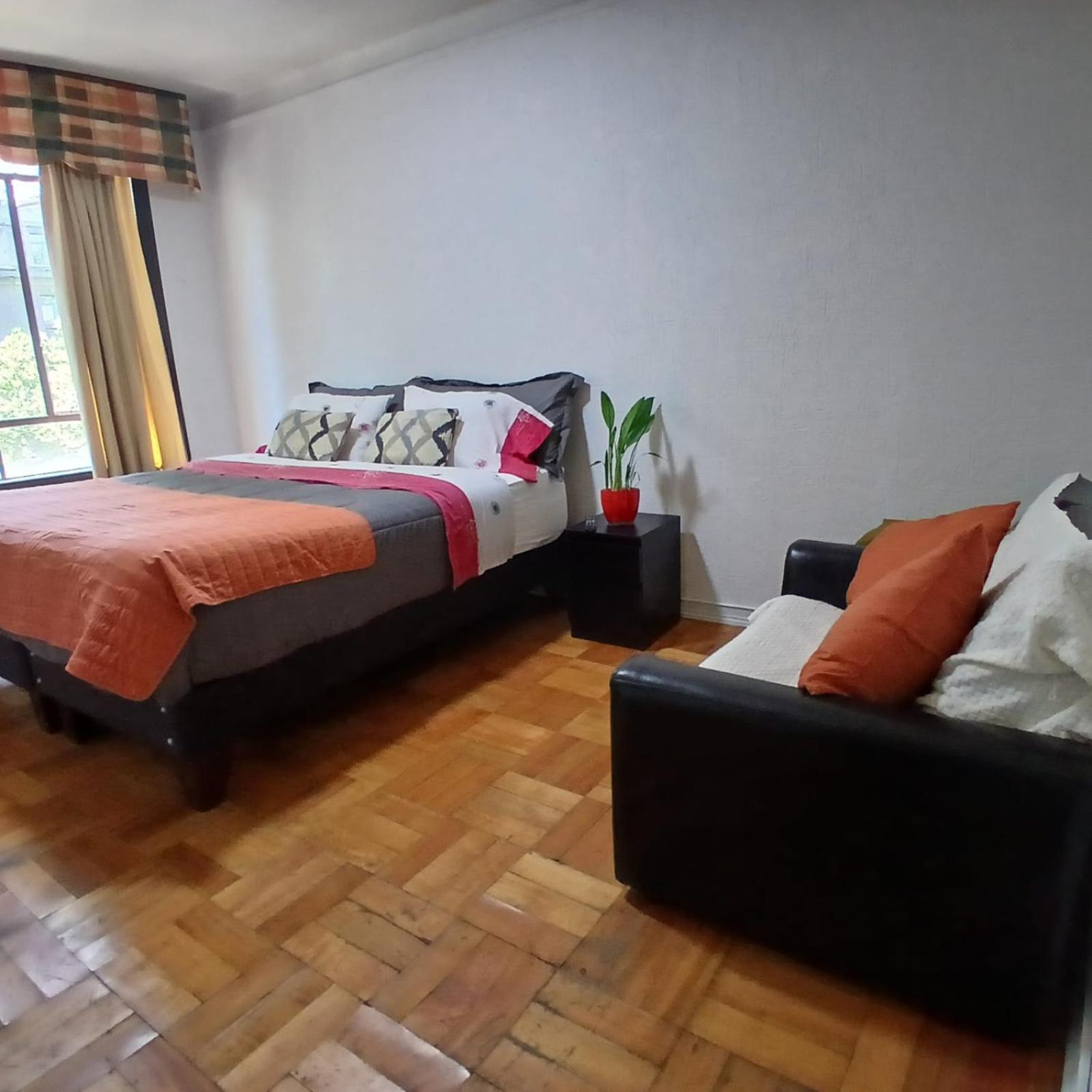 Habitacion En Dpto Paseo Bulnes