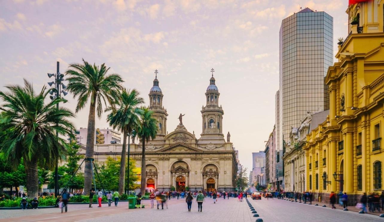 1centro Historico, Salida Metro Santa Lucia