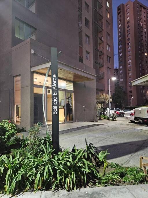Apartamento Departamento 2 2 Banos Centro Cercano Aeropuerto Y Clinicas Destacadas Santiago de Chile