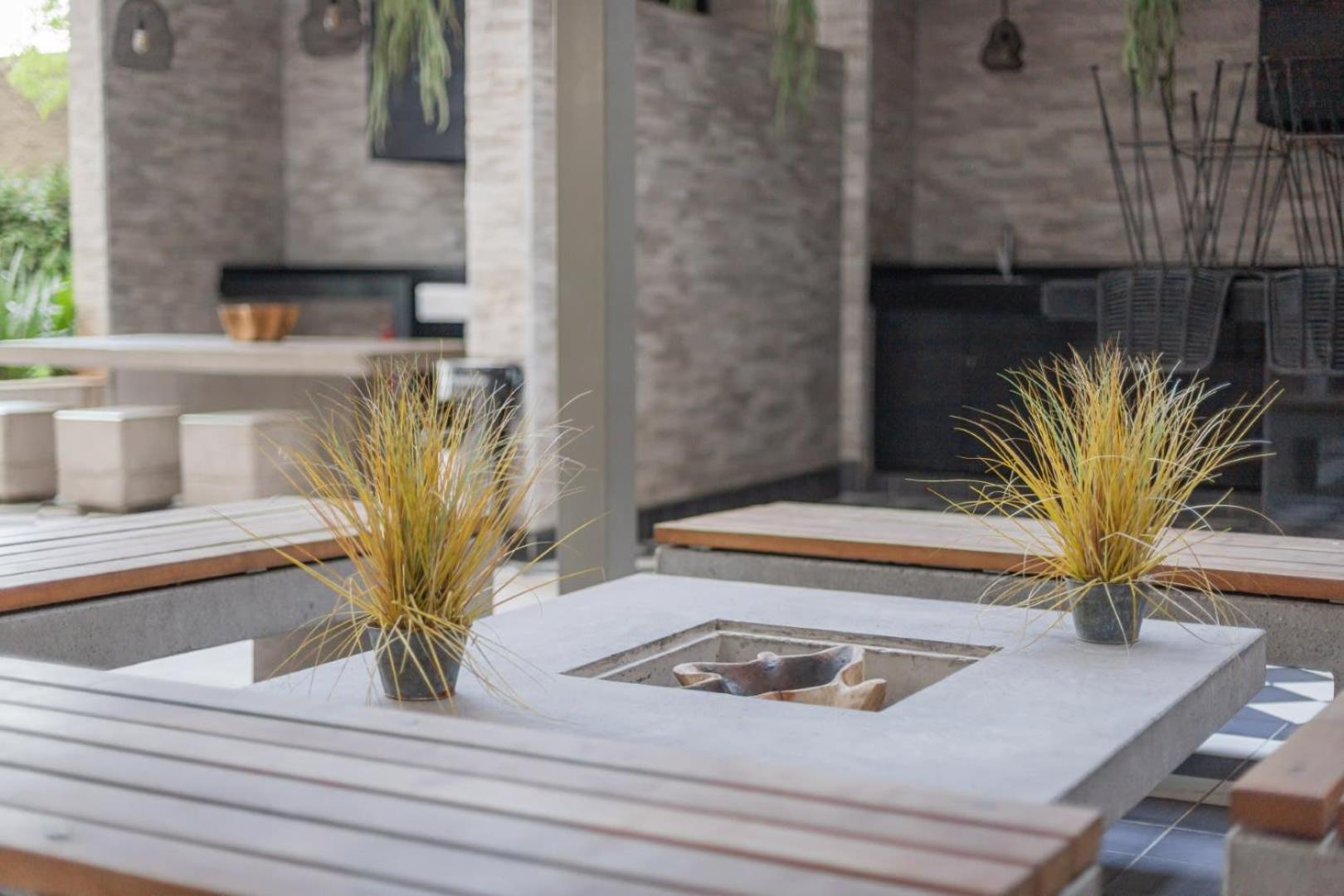 Immerse Yourself In The Charm Of Barrio Italia Apartamento Santiago de Chile