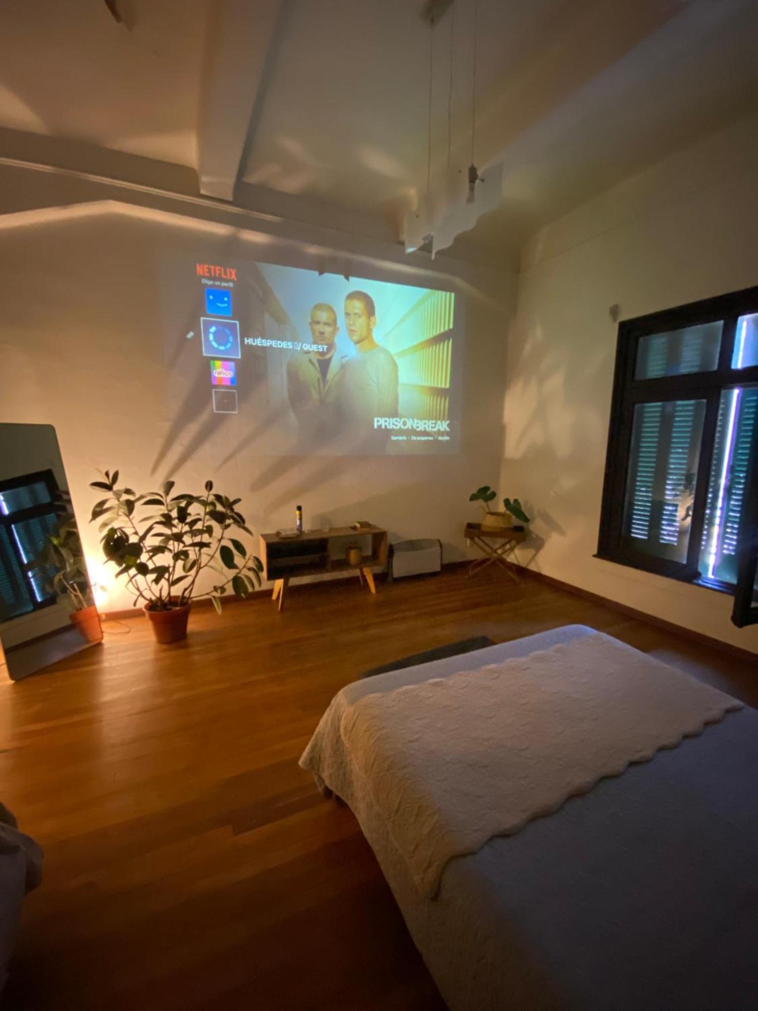 Estudio Historico Con Proyector Apartment *