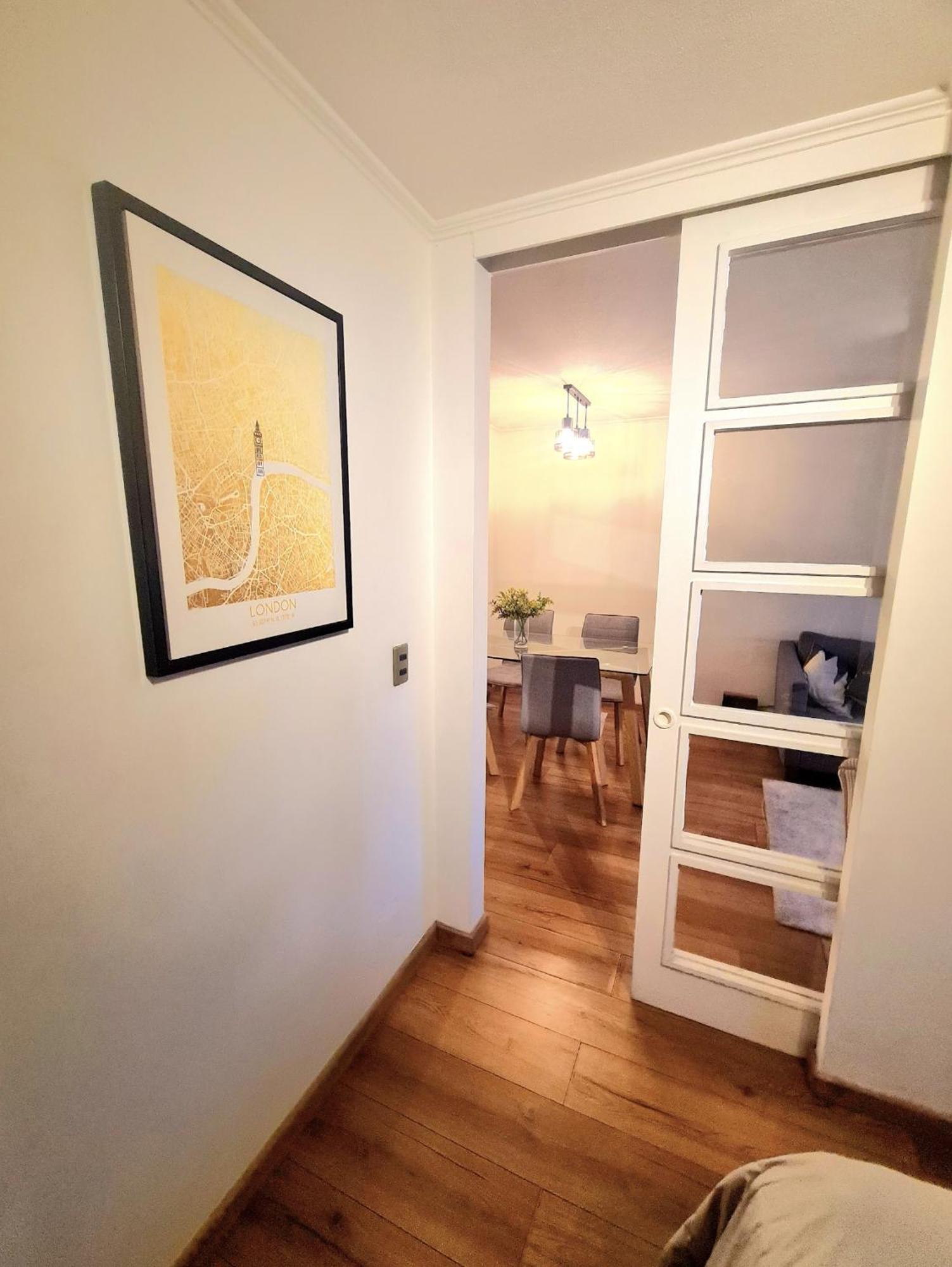 Apartamento A Pasos Clinica Uc * Santiago de Chile