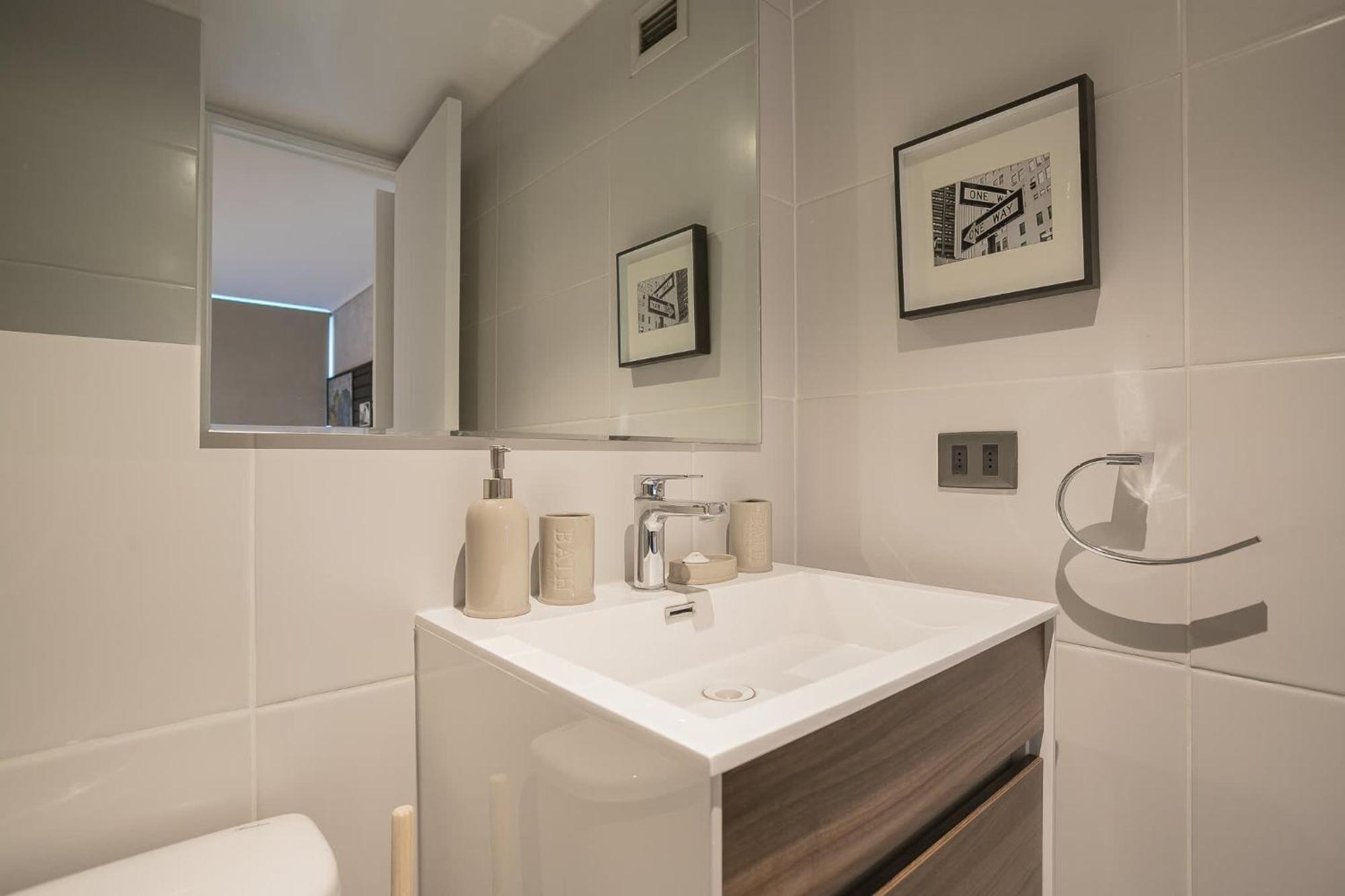 Immerse Yourself In The Charm Of Barrio Italia Apartamento *