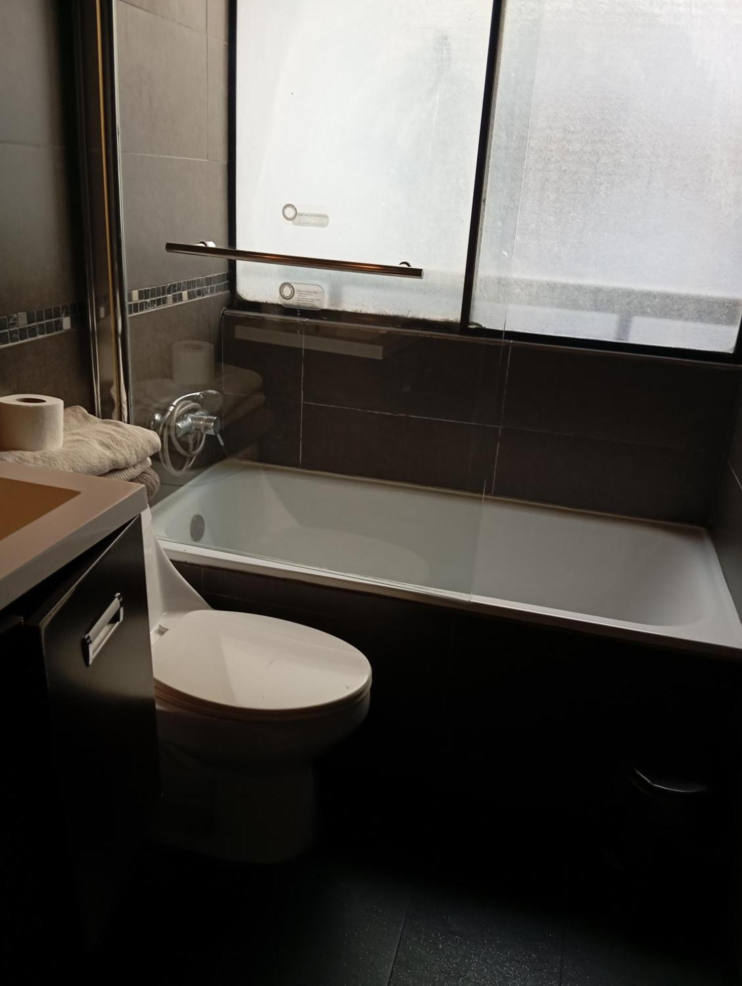Almirante 5 * Santiago