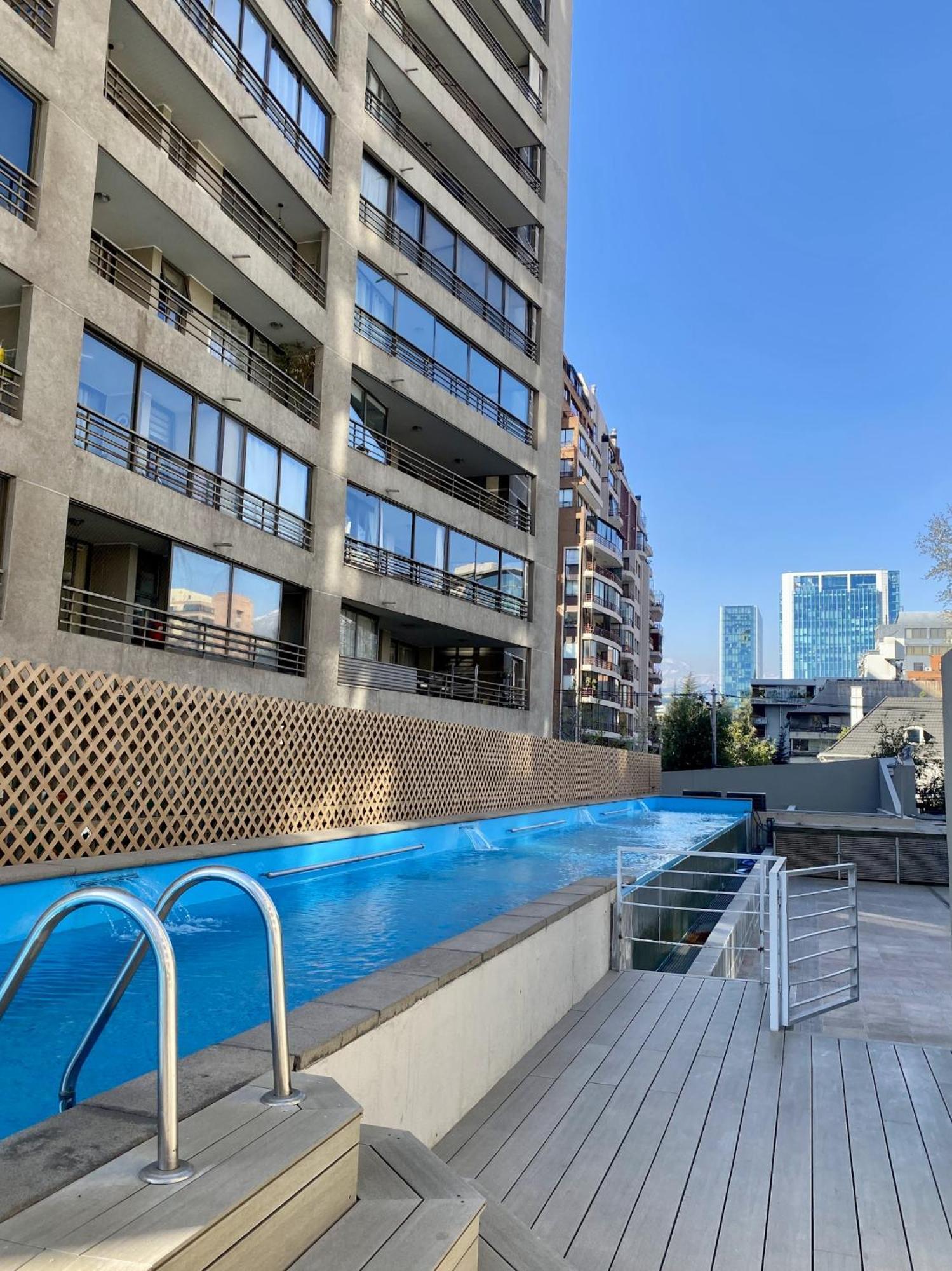 Vista Apoquindo Con Piscina Condes Apartamento *