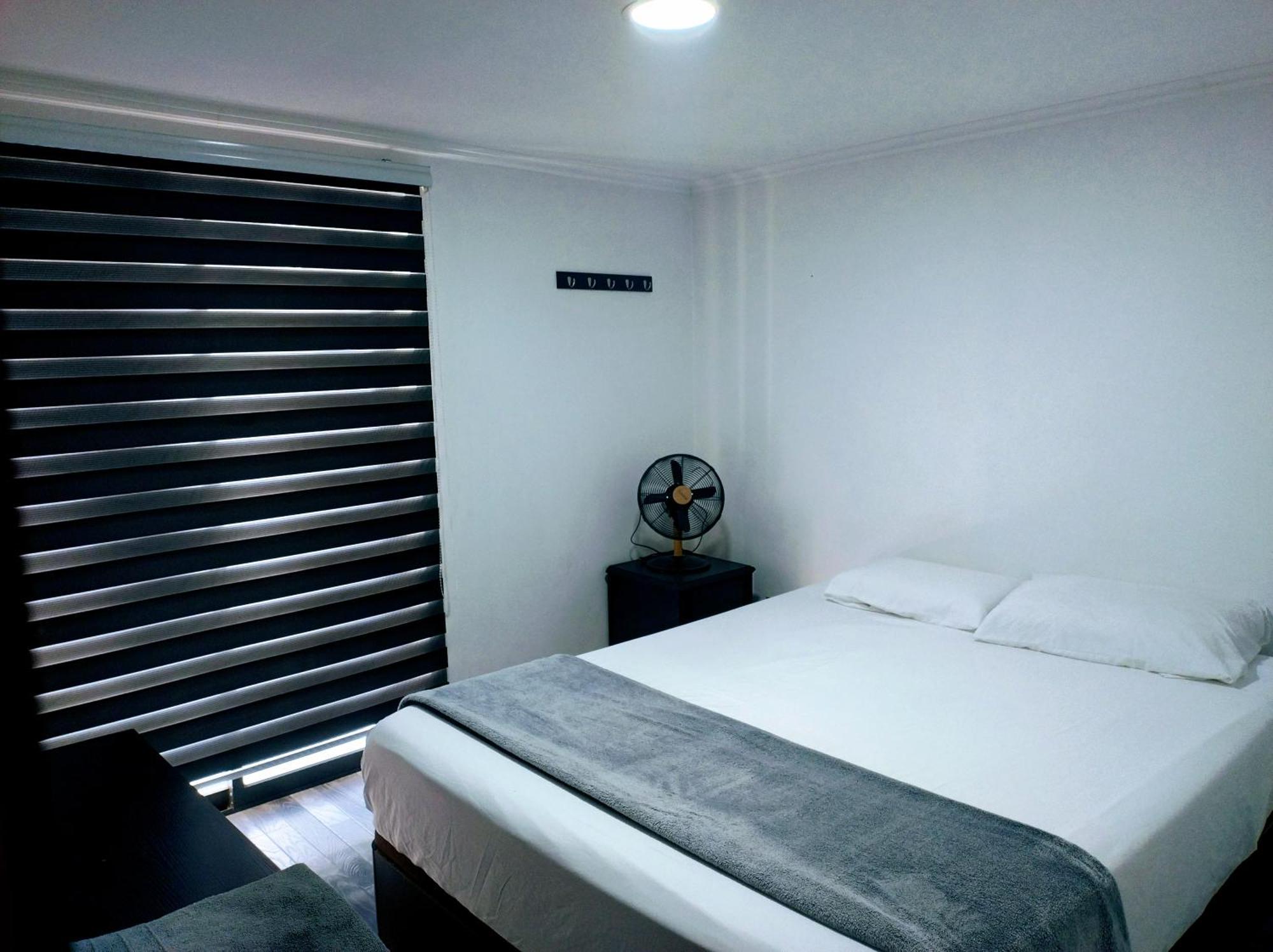 Casa Entera Con Estacionamiento Apartamento