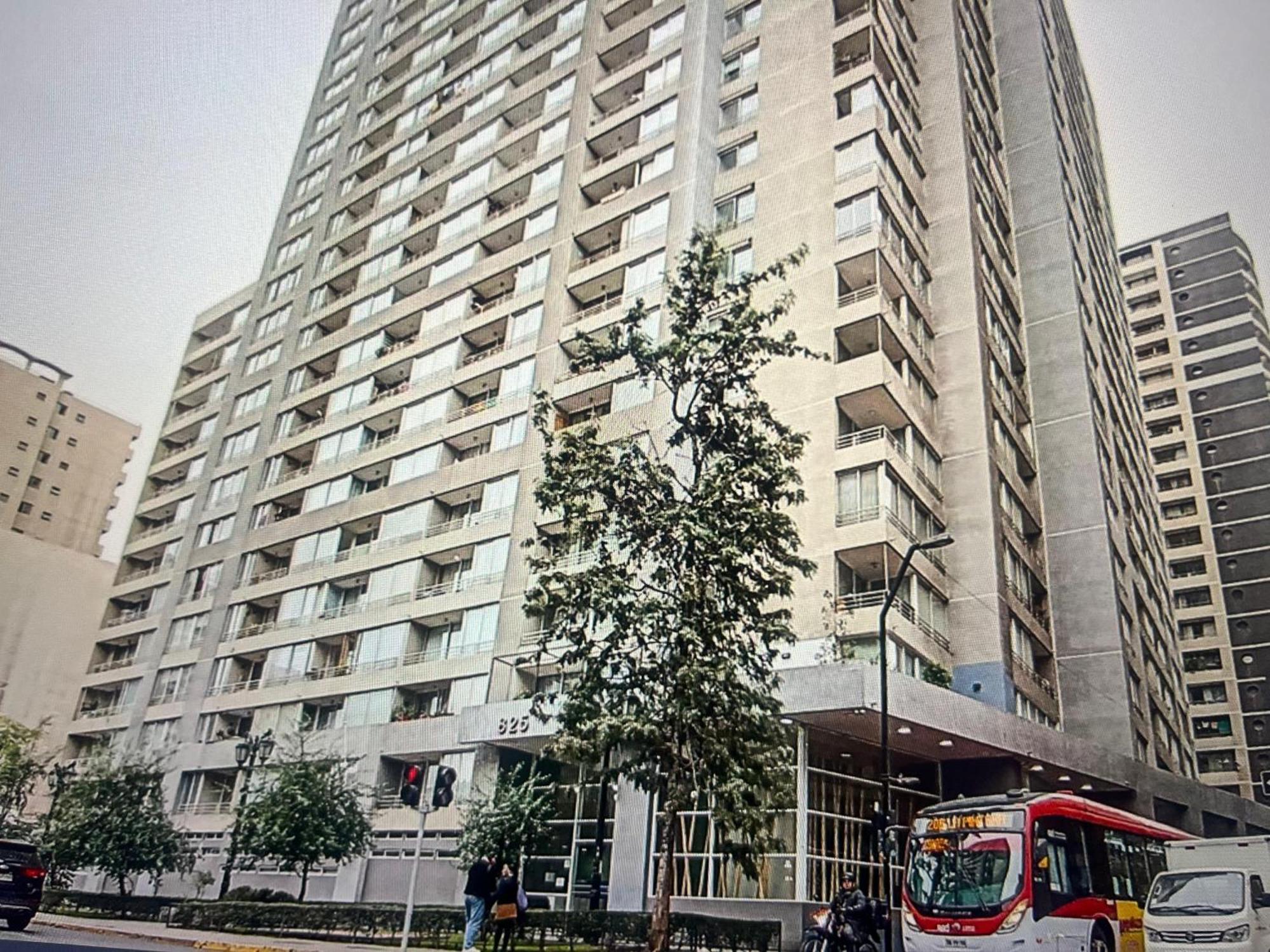 Apartamento Cerca Movistar Arena Y A Pasos Del Metro Universidad De Chile Con Estacionamiento