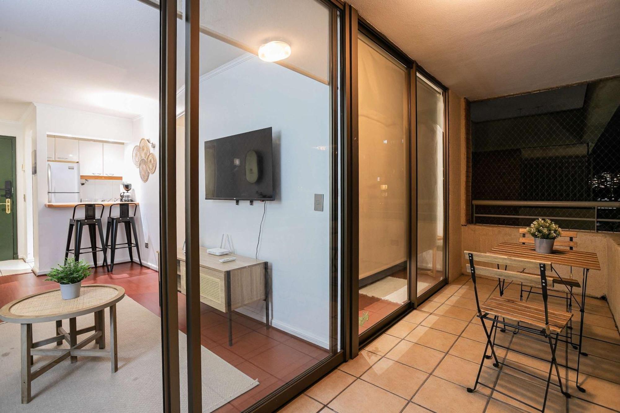 Modern Condes Perfect For Couples Apartment