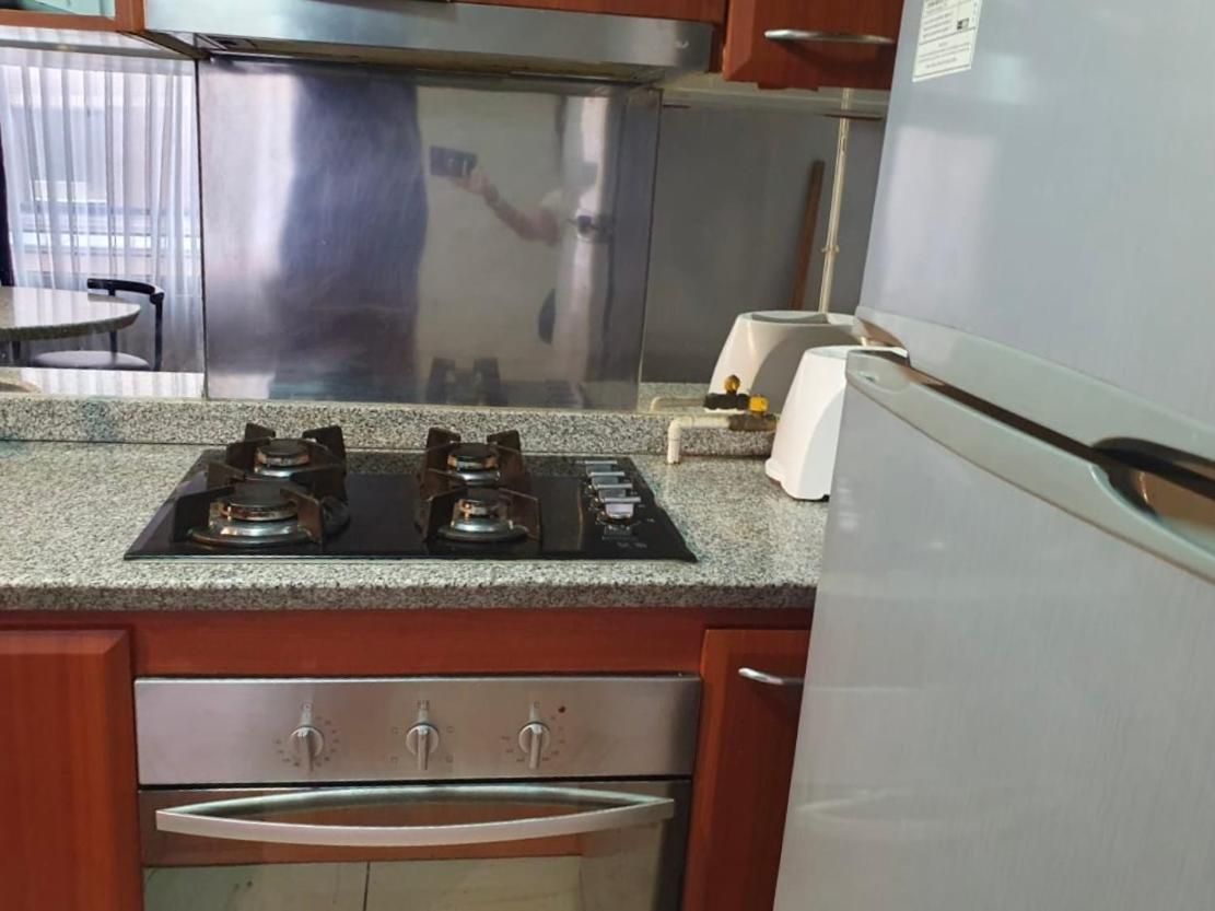 Apartamento Departamento En El Corazon De Providencia, Entre Metro Leones Y Pedro De Valdivia