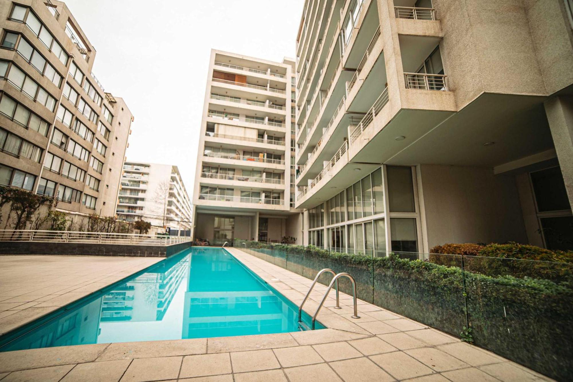 Descubre El Encanto De Condes En Apartamento Santiago de Chile