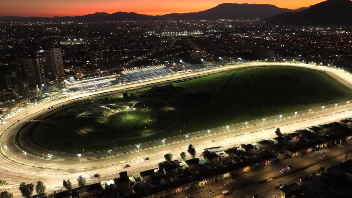 17 En En Frente A Metro - Estadio - Hipodromo De Chile Apartamento *