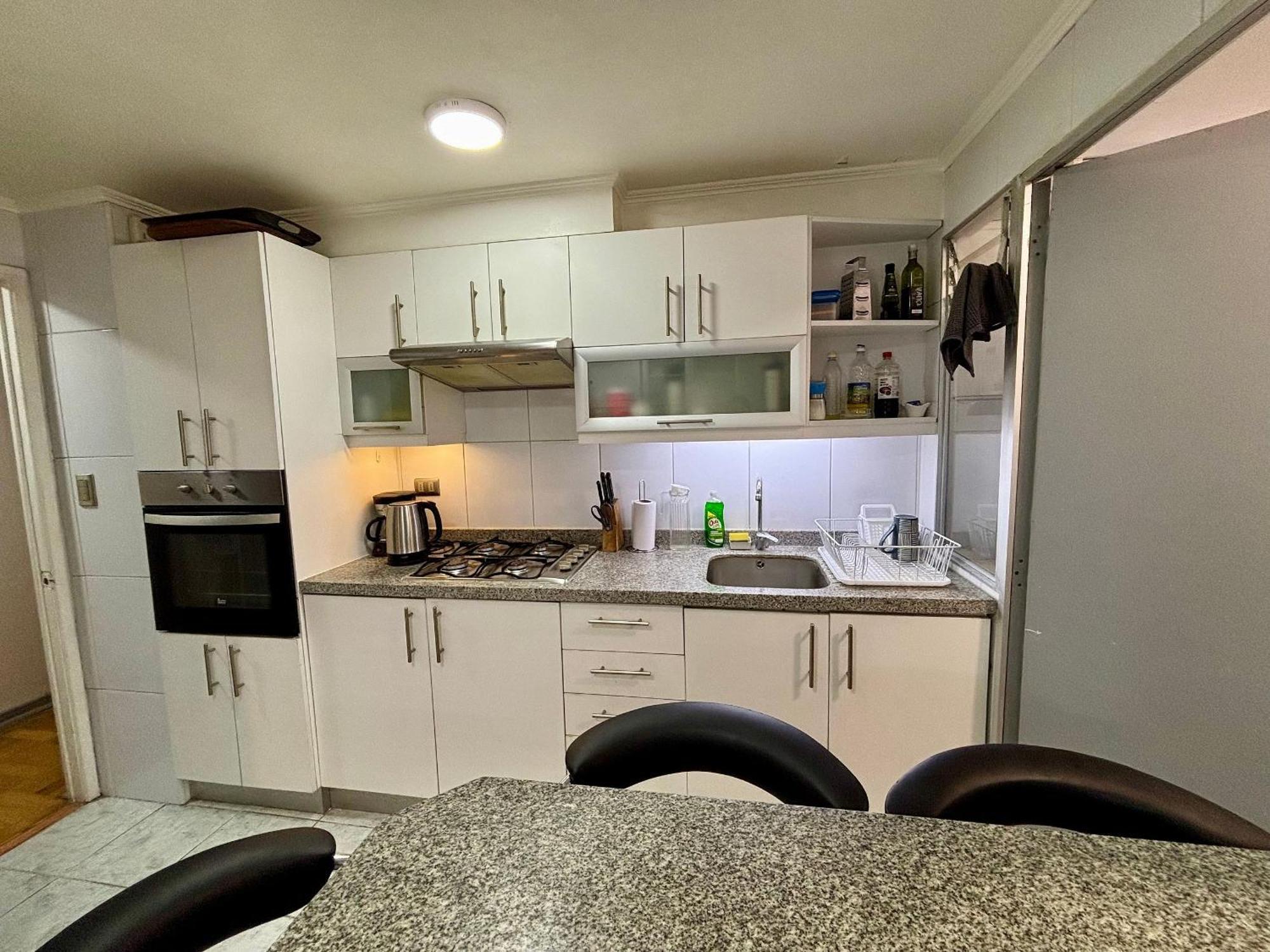 Apartamento Amplio Depto A Pasos De Colon Con Tobalaba Santiago de Chile
