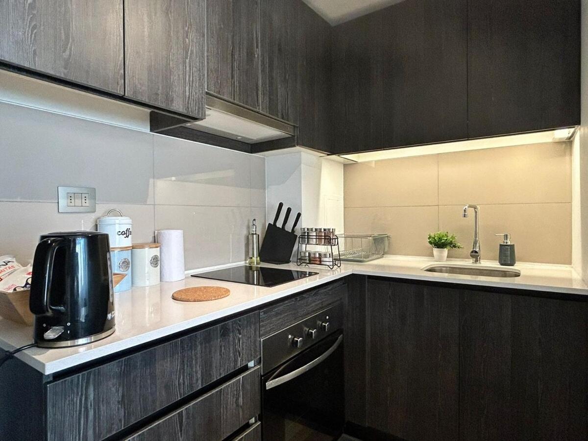 Rondizzoni, Aire Acondicionado, 2 Min Al Metro, In Front Of Movistararena, Park View * Santiago de Chile
