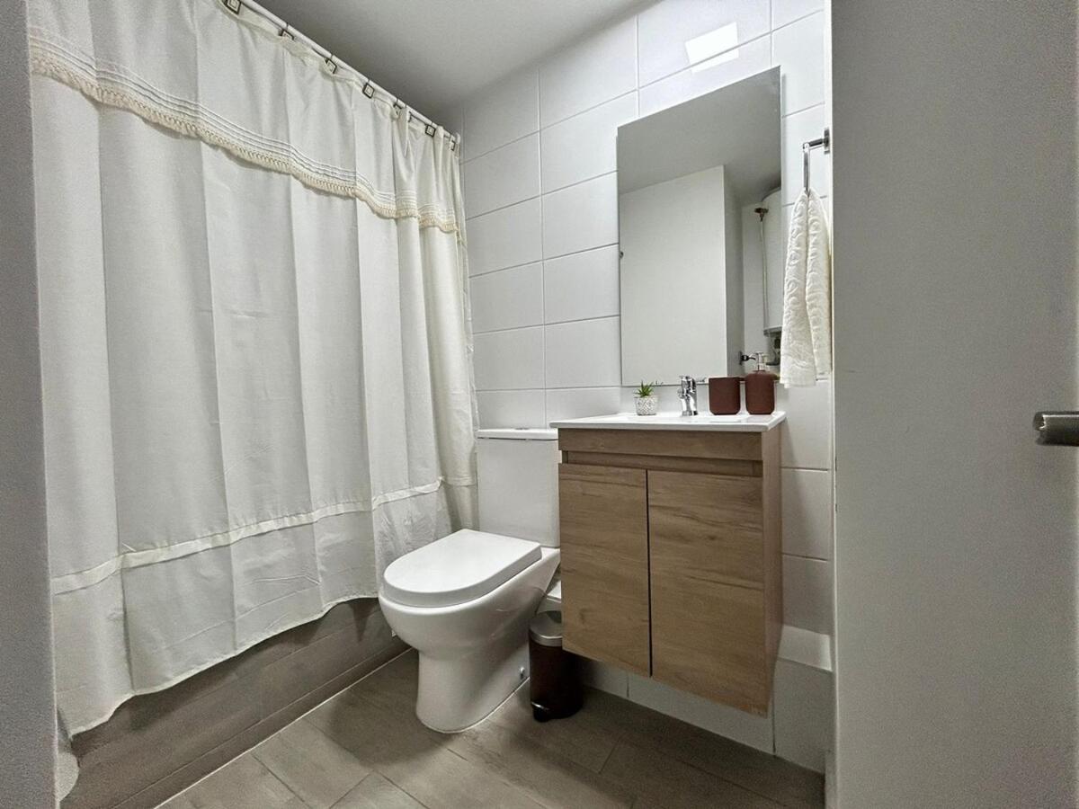 Rondizzoni, Aire Acondicionado, 2 Min Al Metro, In Front Of Movistararena, Park View Apartamento