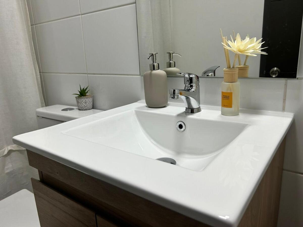 Rondizzoni, Aire Acondicionado, 2 Min Al Metro, In Front Of Movistararena, Park View Apartamento Santiago de Chile