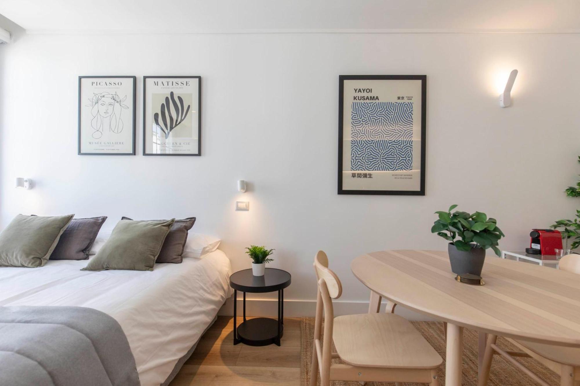 Hom I Moderno Estudio Junto Al Metro Republica Santiago de Chile