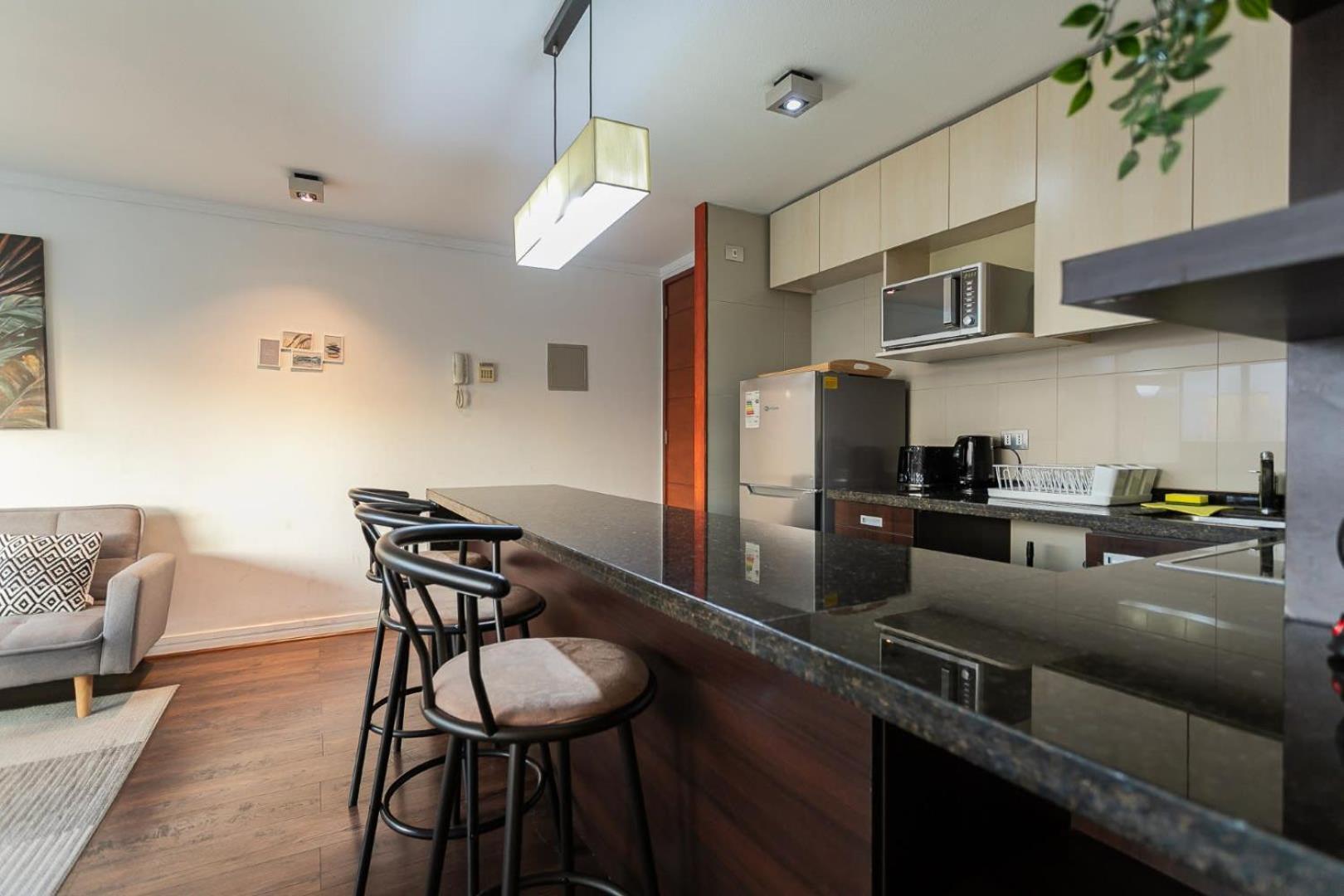 Apartamento Spacious Steps Away From Parque Arauco